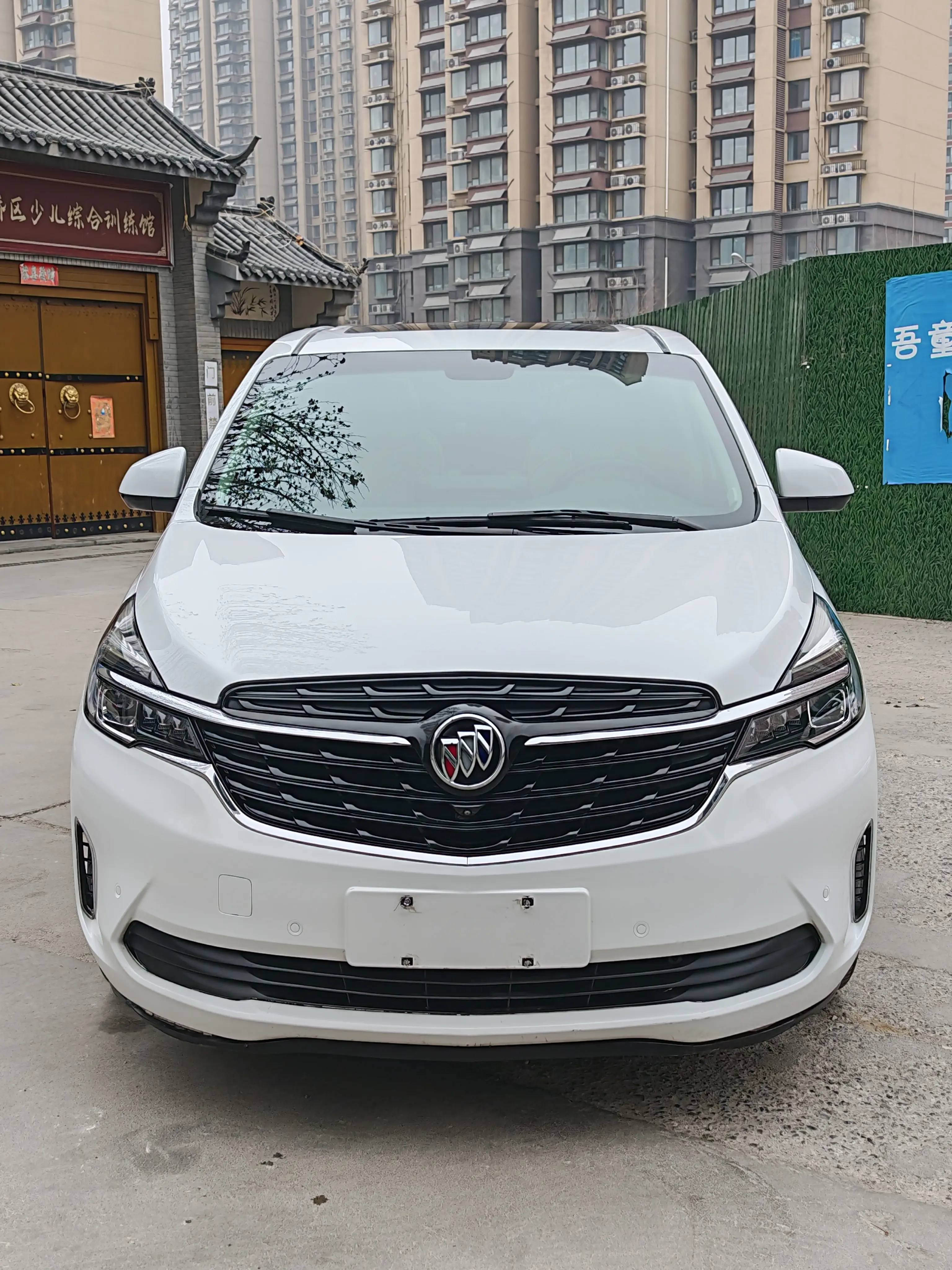 Buick GL8  из Китая