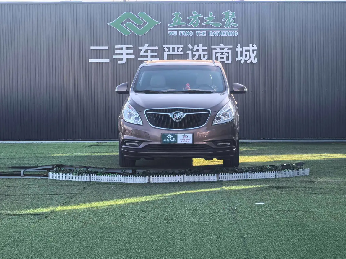 Buick GL8  из Китая