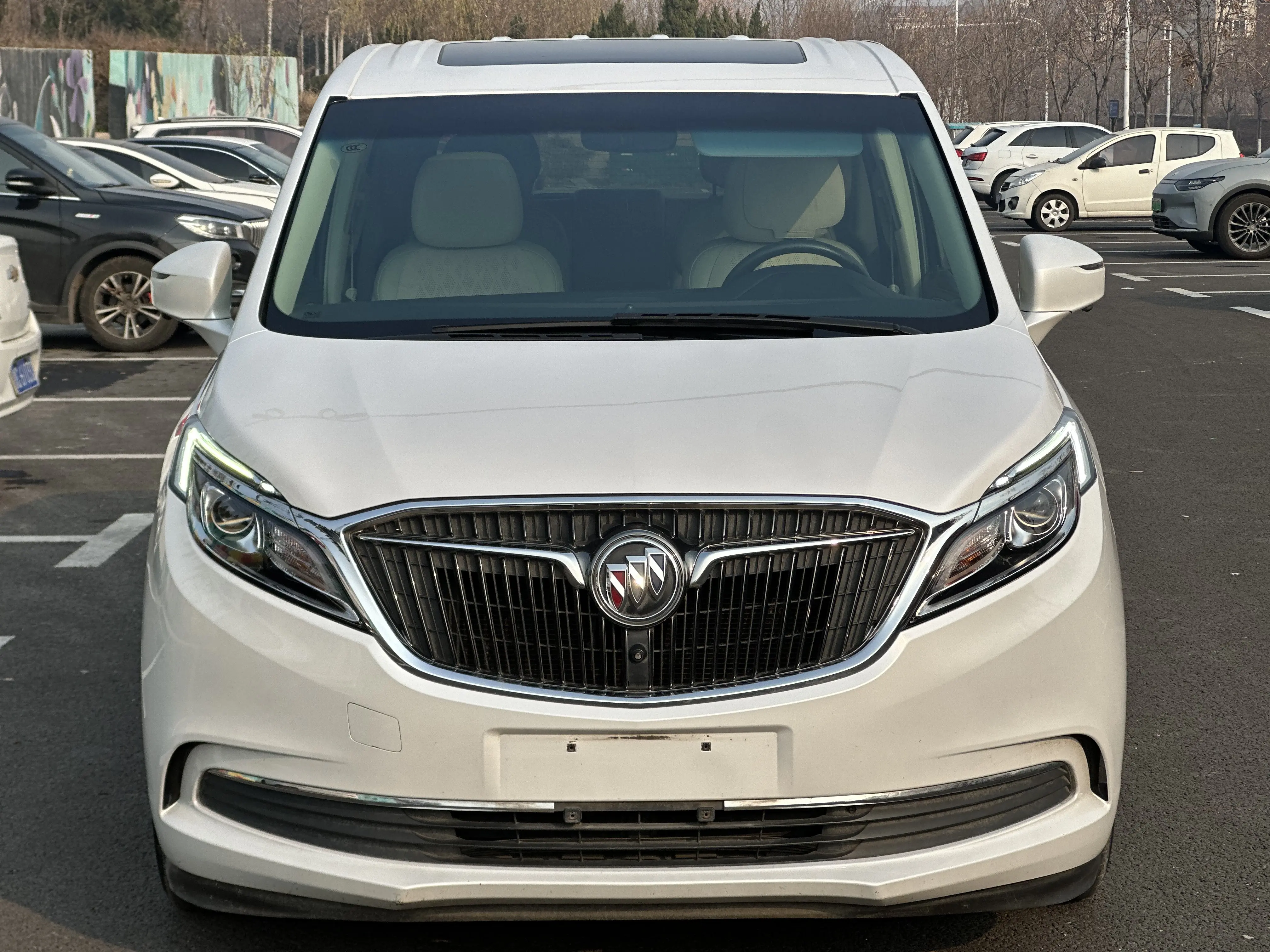 Buick GL8  из Китая