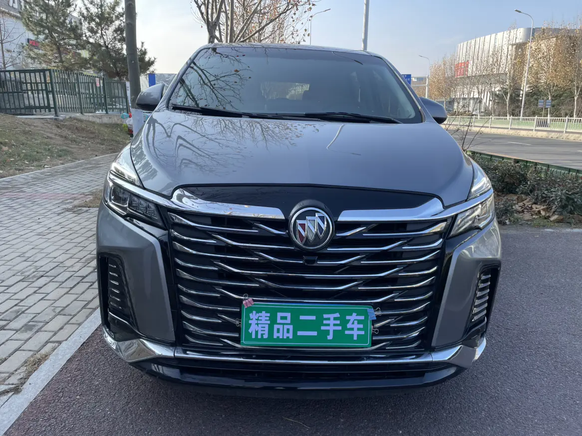 Buick GL8  из Китая