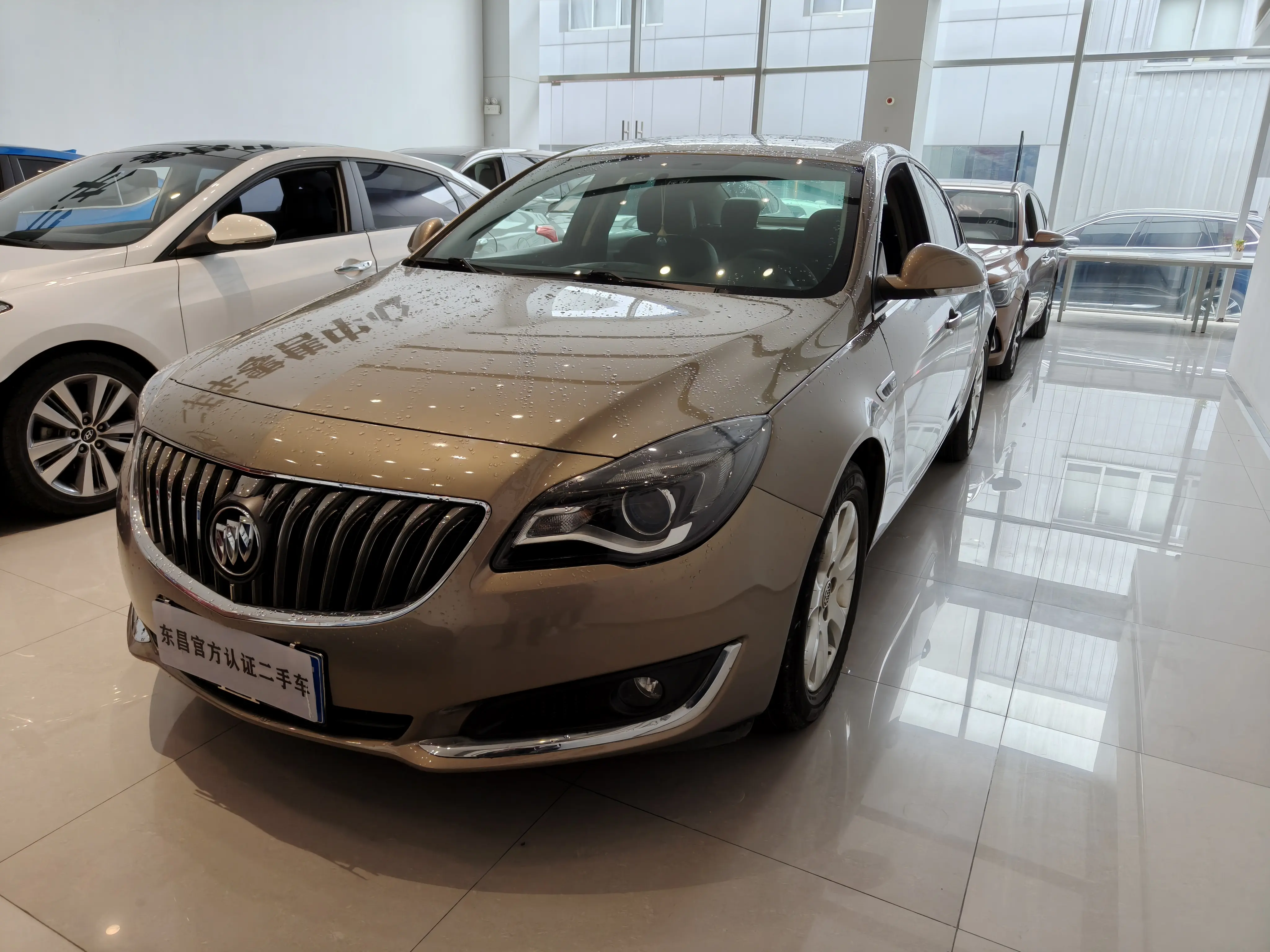 Buick Majesty  из Китая