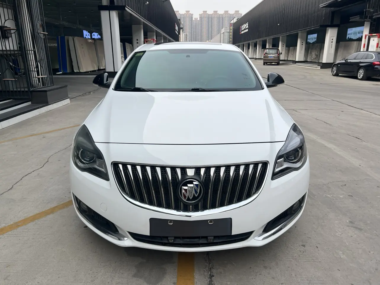Buick Majesty  из Китая