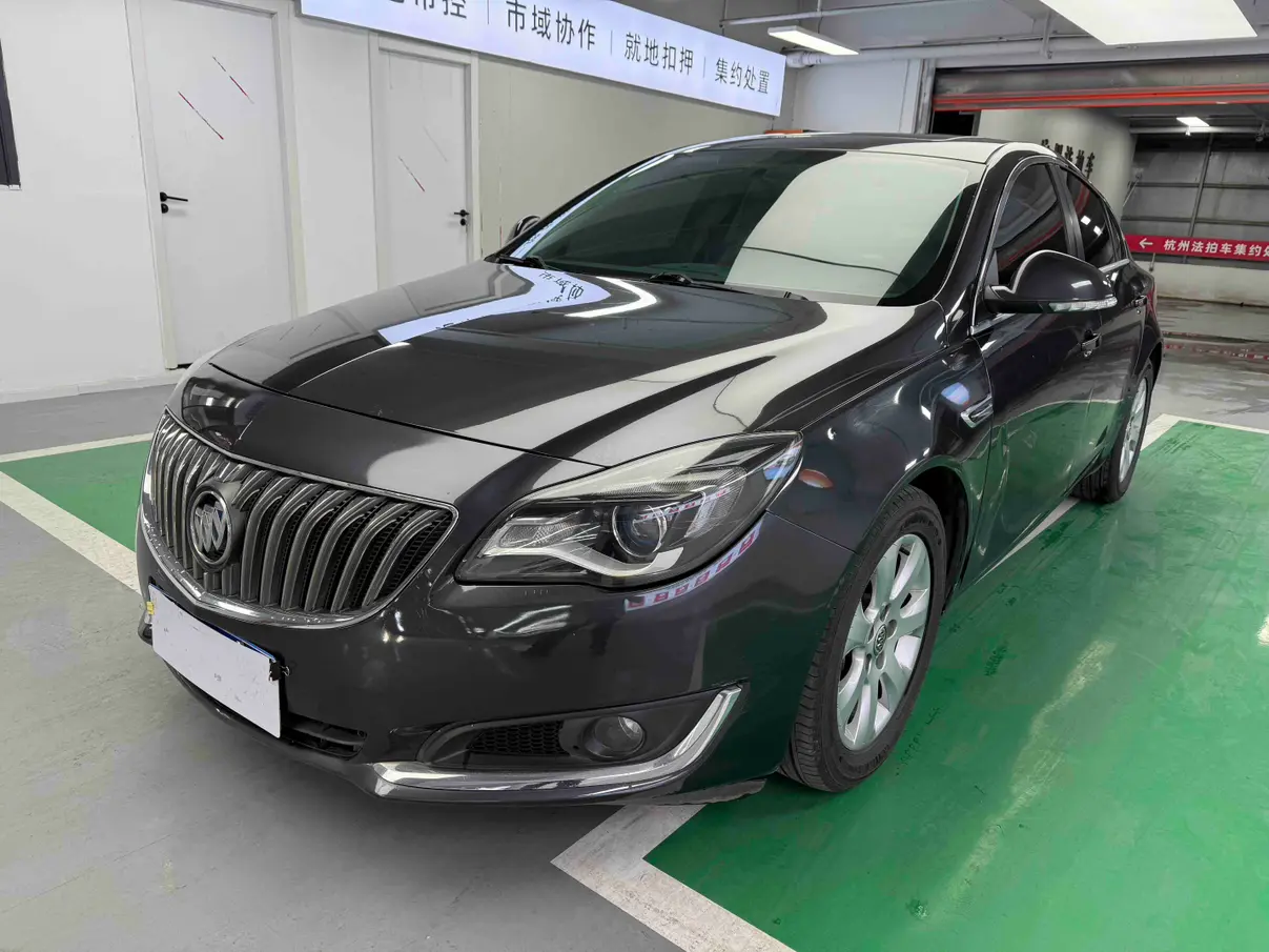 Buick Majesty  из Китая