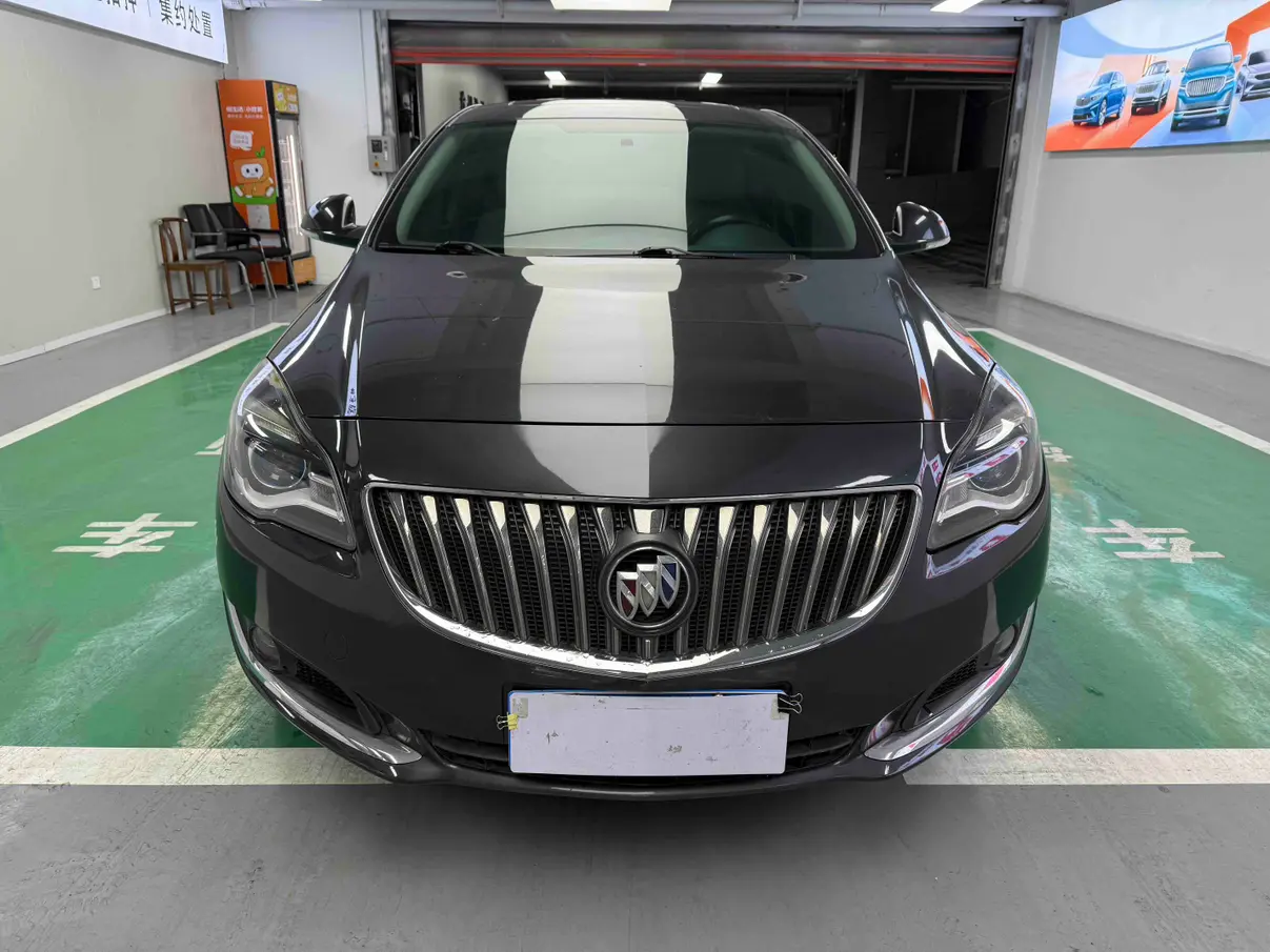 Buick Majesty  из Китая
