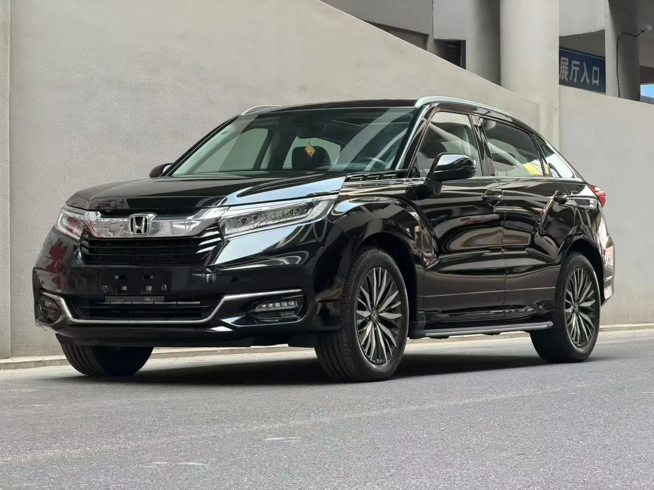 Honda Avancier (Crown Road)  из Китая