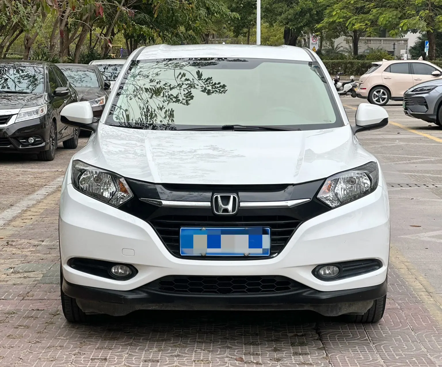 Honda Vezel (Binzhi)  из Китая