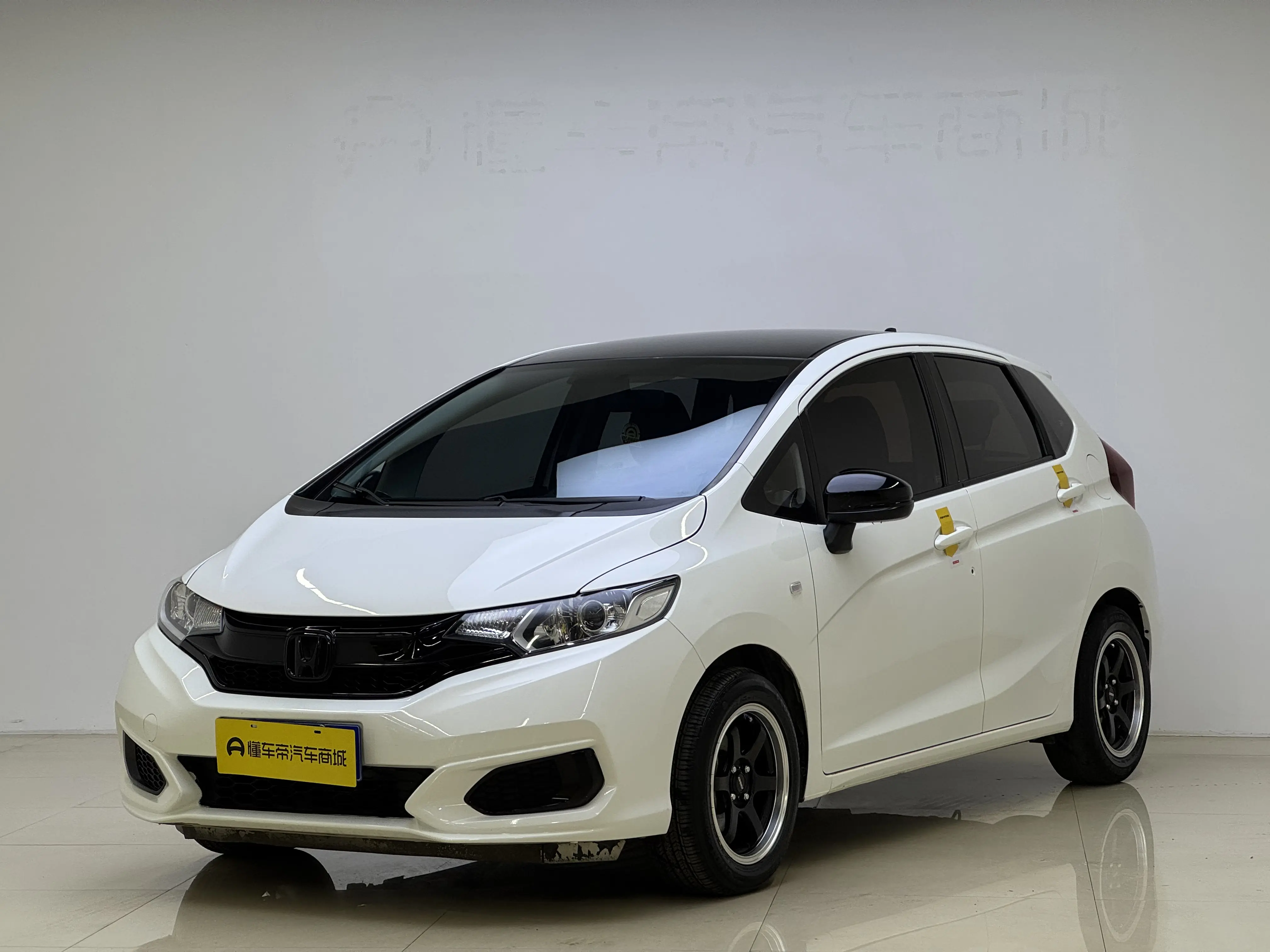 Honda Fit  из Китая