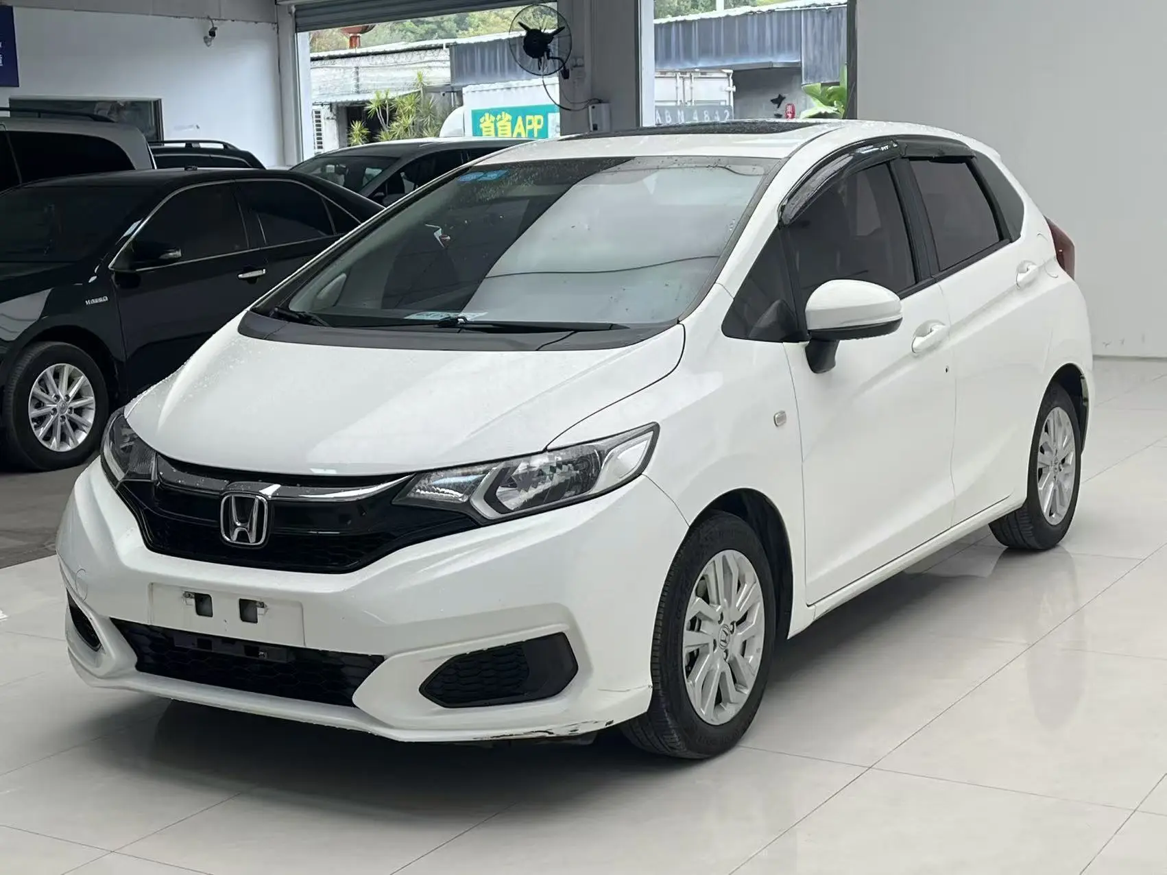 Honda Fit  из Китая