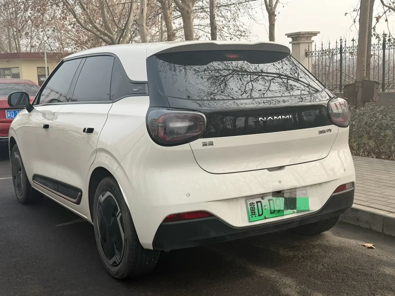 Dongfeng Nano 01  из Китая