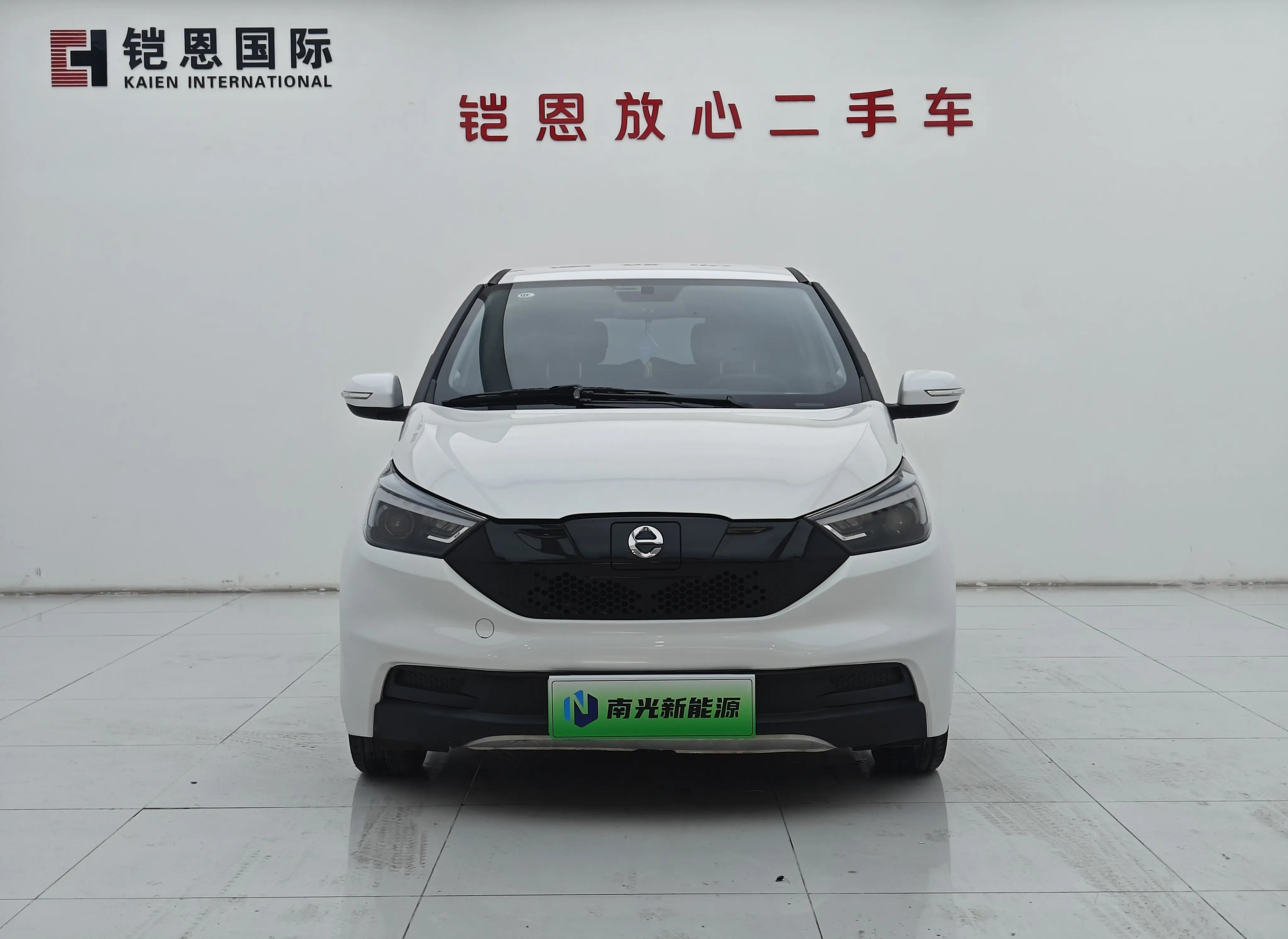Jiangling Yizhi EV3  из Китая