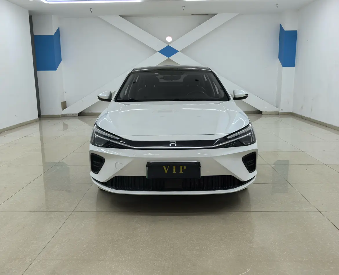 Rising Auto Feifan ER6  из Китая