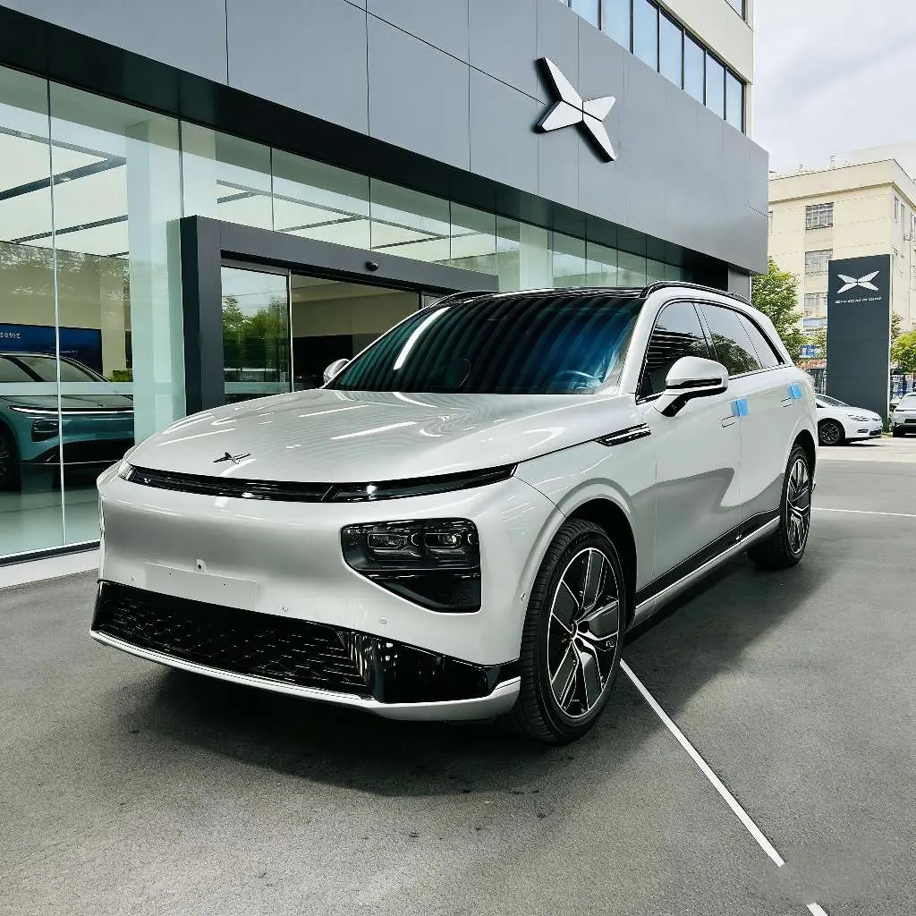 Xpeng G9  из Китая