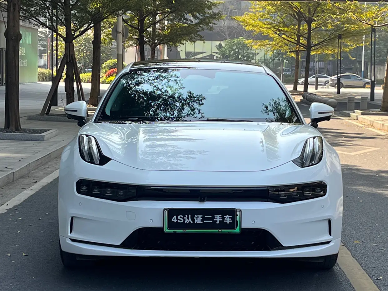 ZEEKR 001  из Китая