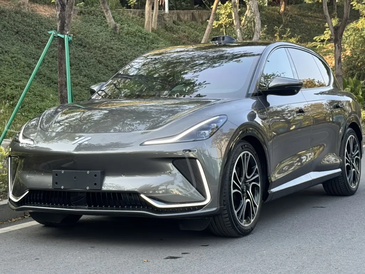 Zhiji LS7  из Китая