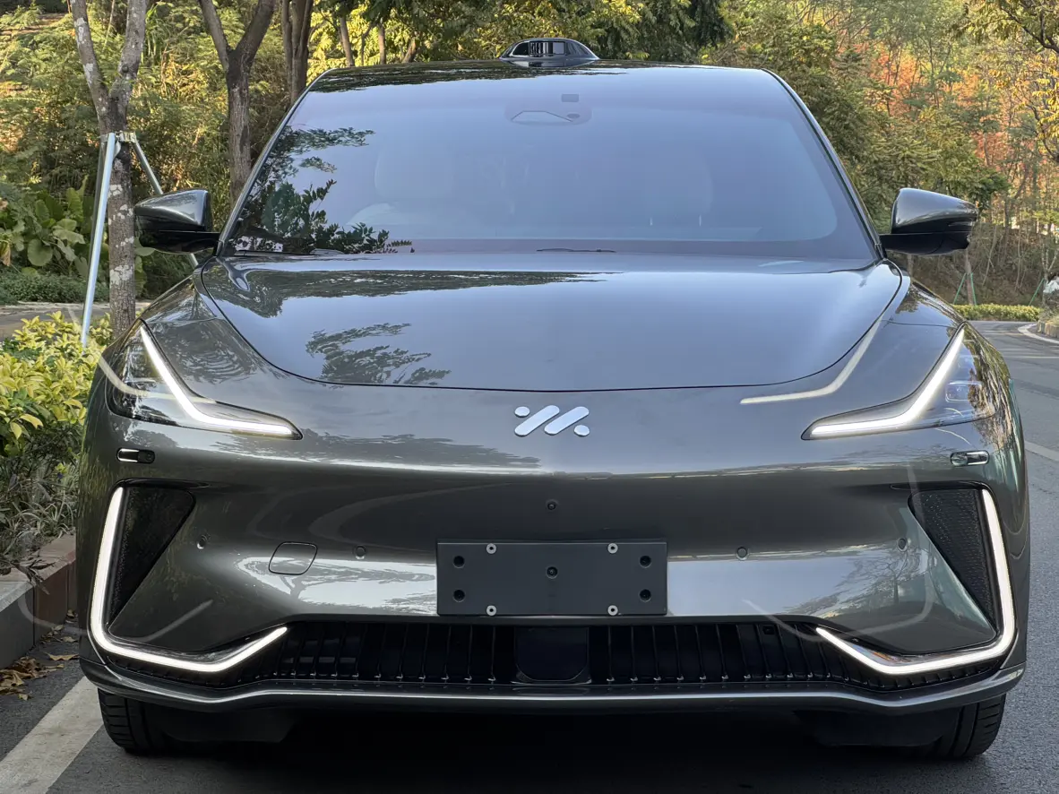 Zhiji LS7  из Китая