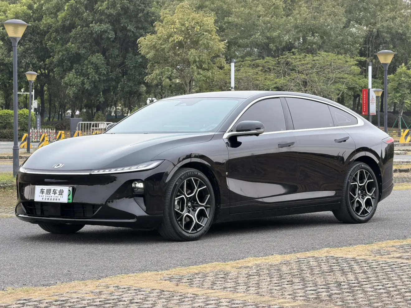 Changan Qiyuan A07  из Китая