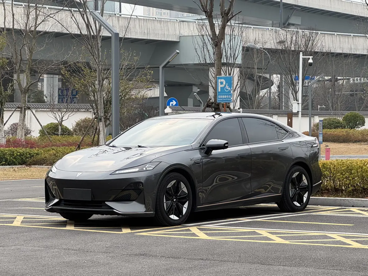 Deepal Dark blue SL03  из Китая