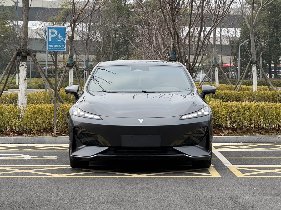 Deepal Dark blue SL03  из Китая