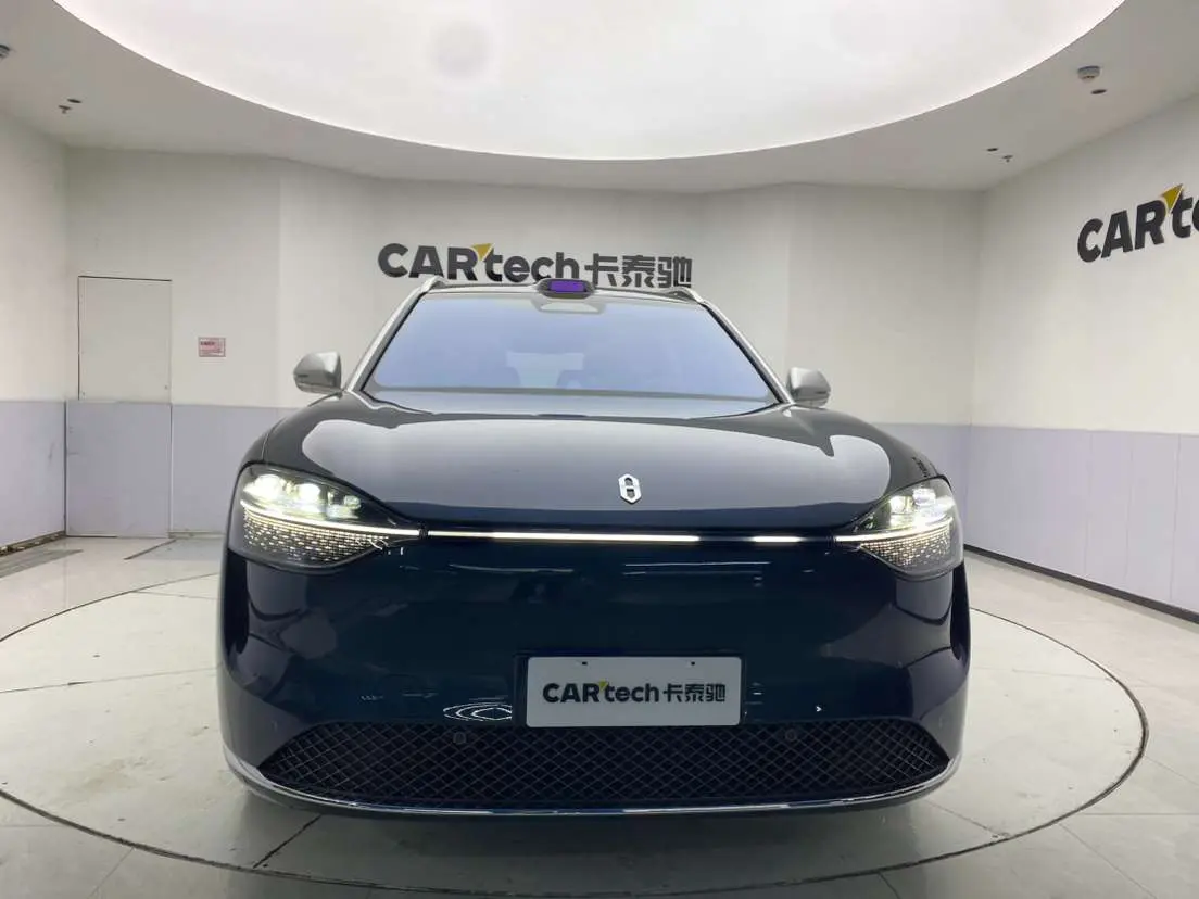 AITO M9 (Wenjie M9)  из Китая