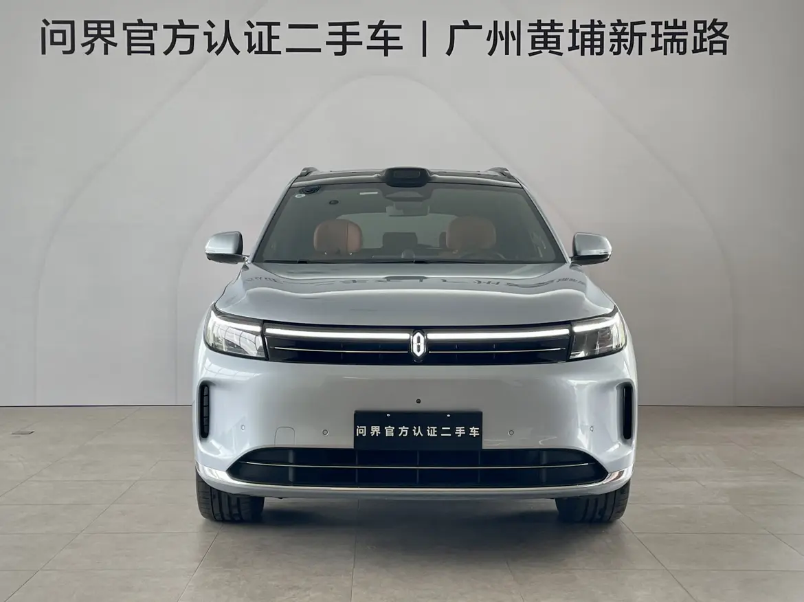 AITO M7 (Wenjie M7)  из Китая