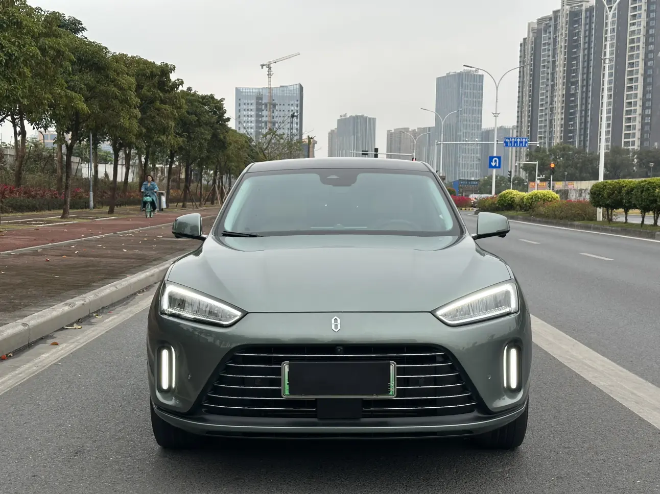 AITO M5 (Wenjie M5)  из Китая