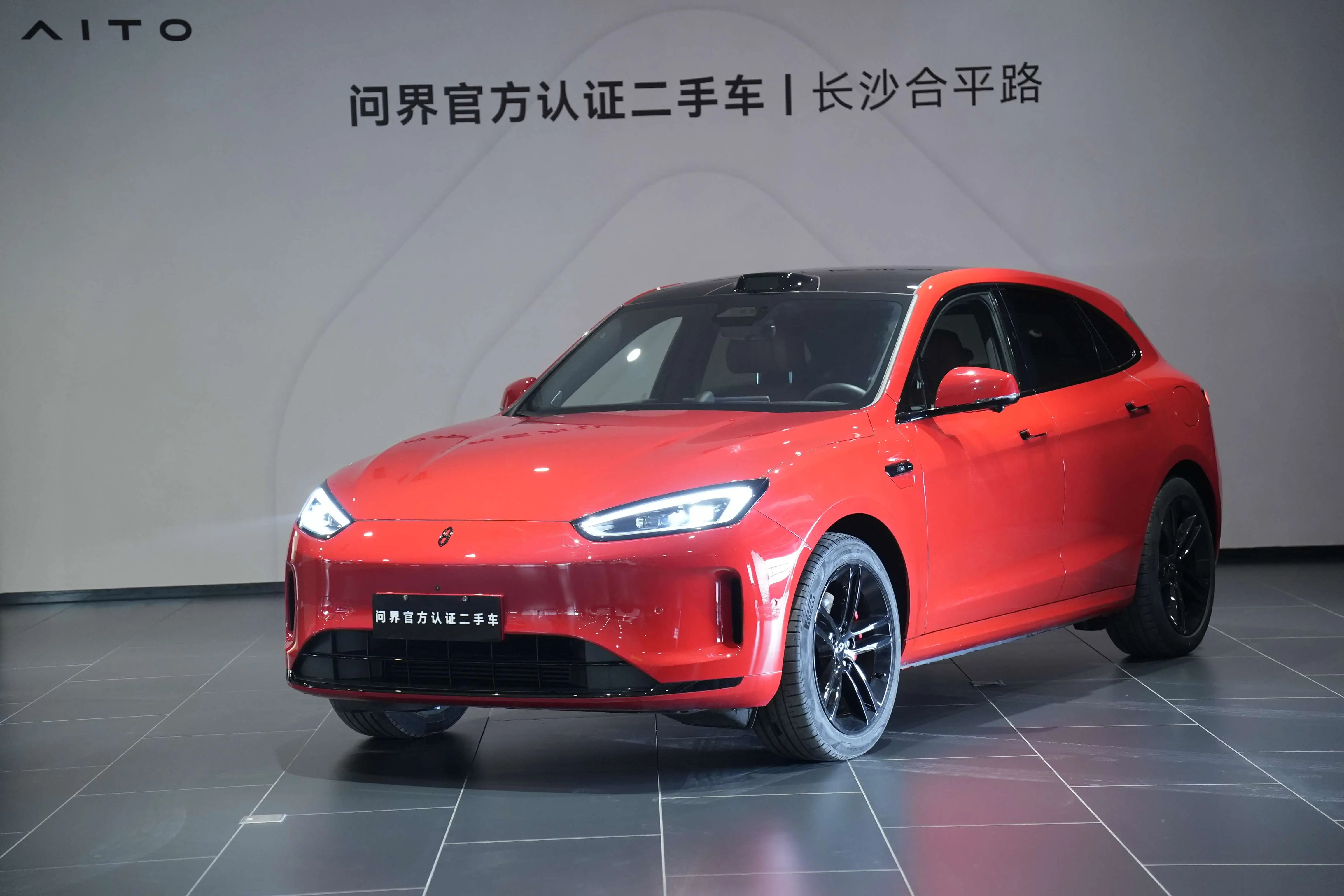 AITO M5 (Wenjie M5)  из Китая