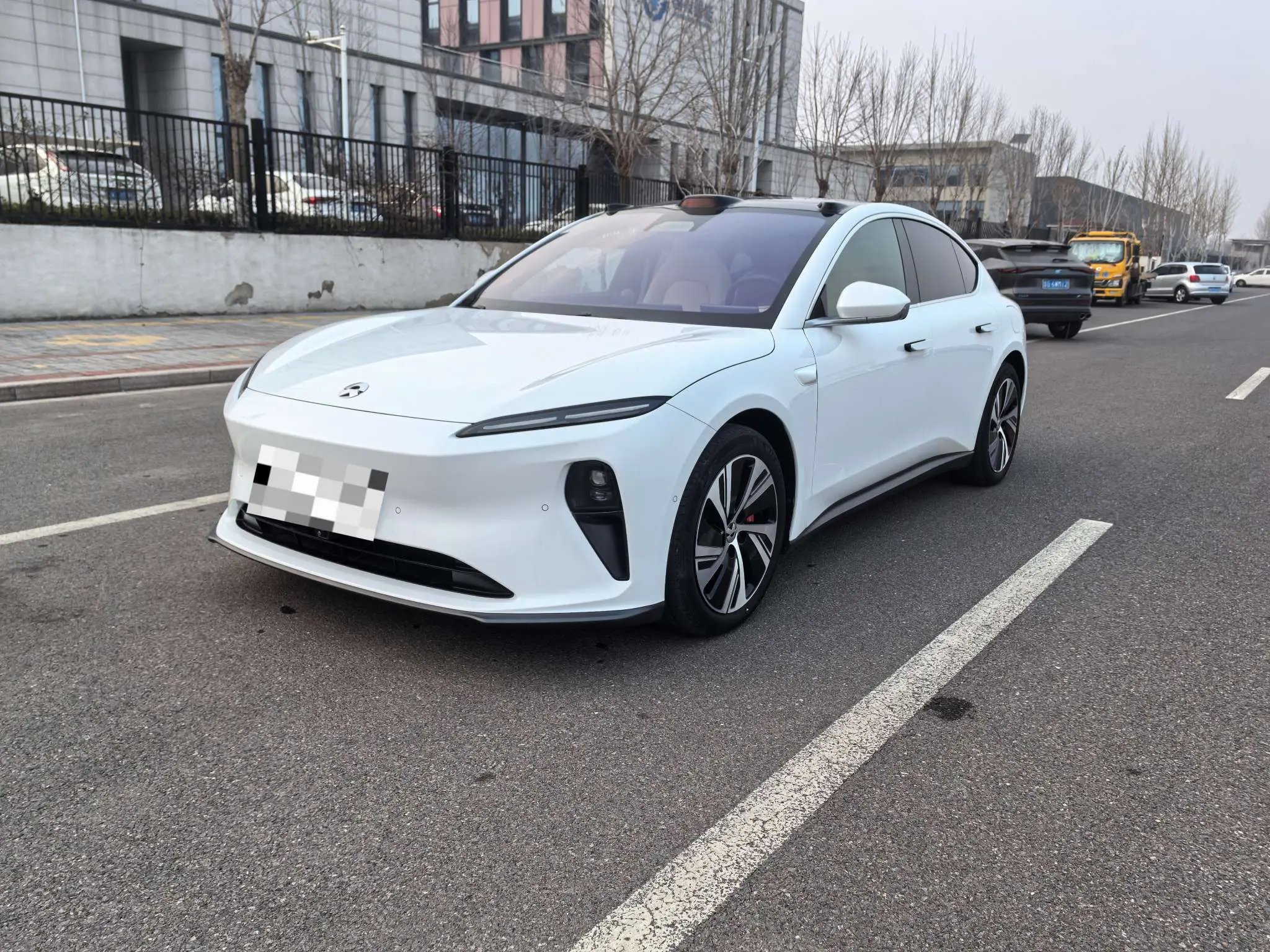 NIO ET5  из Китая