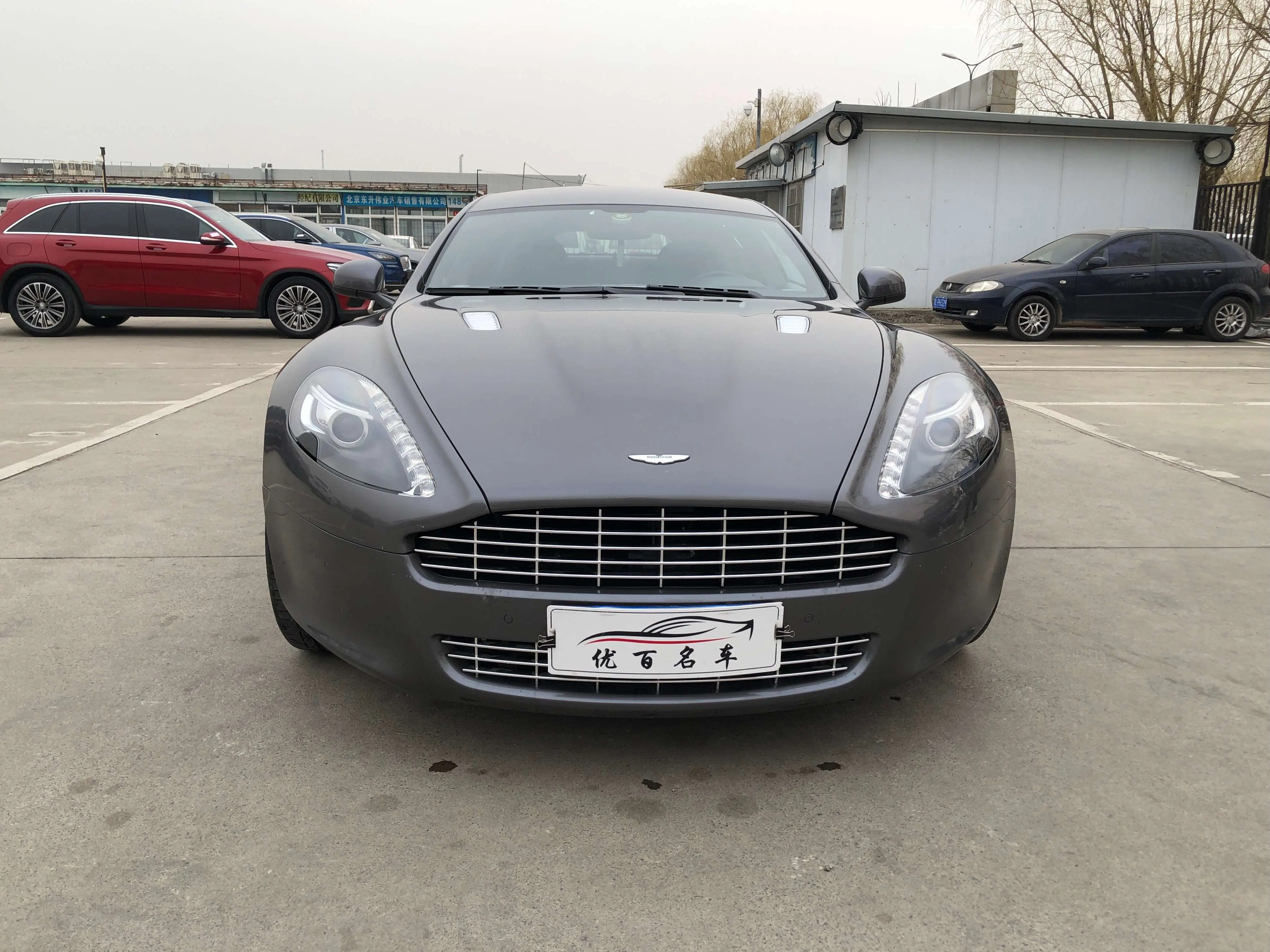 Aston Martin Rapide  из Китая