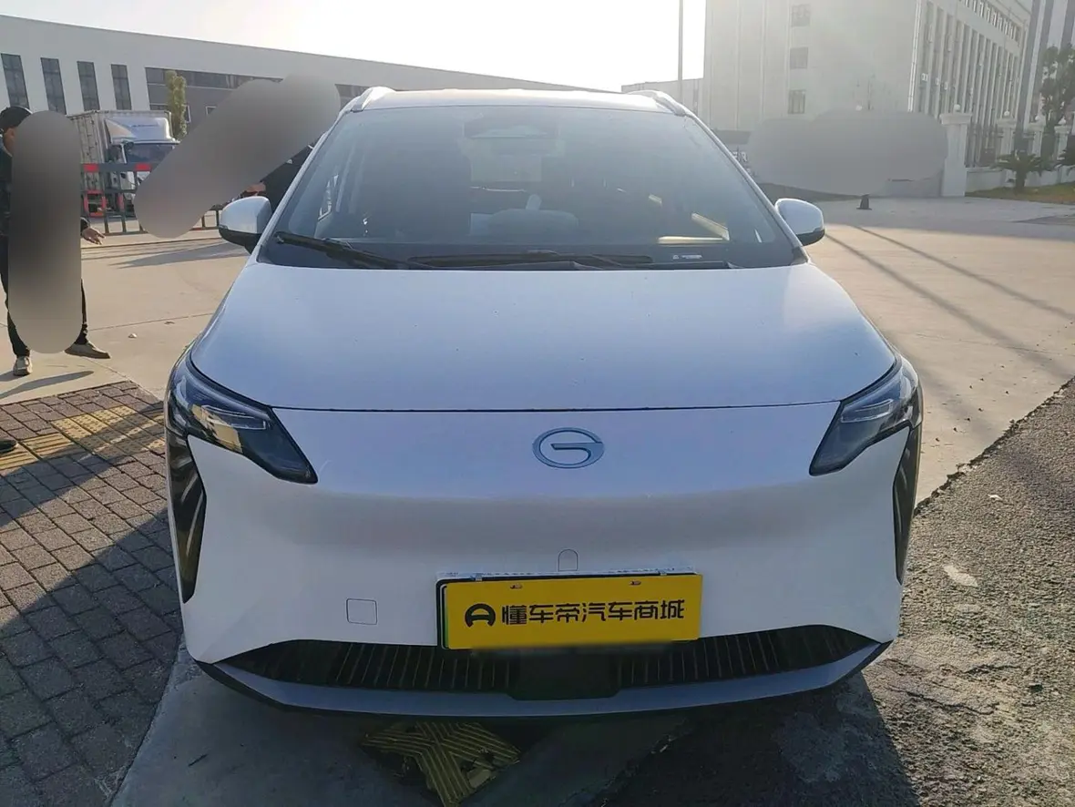 AION Y  из Китая