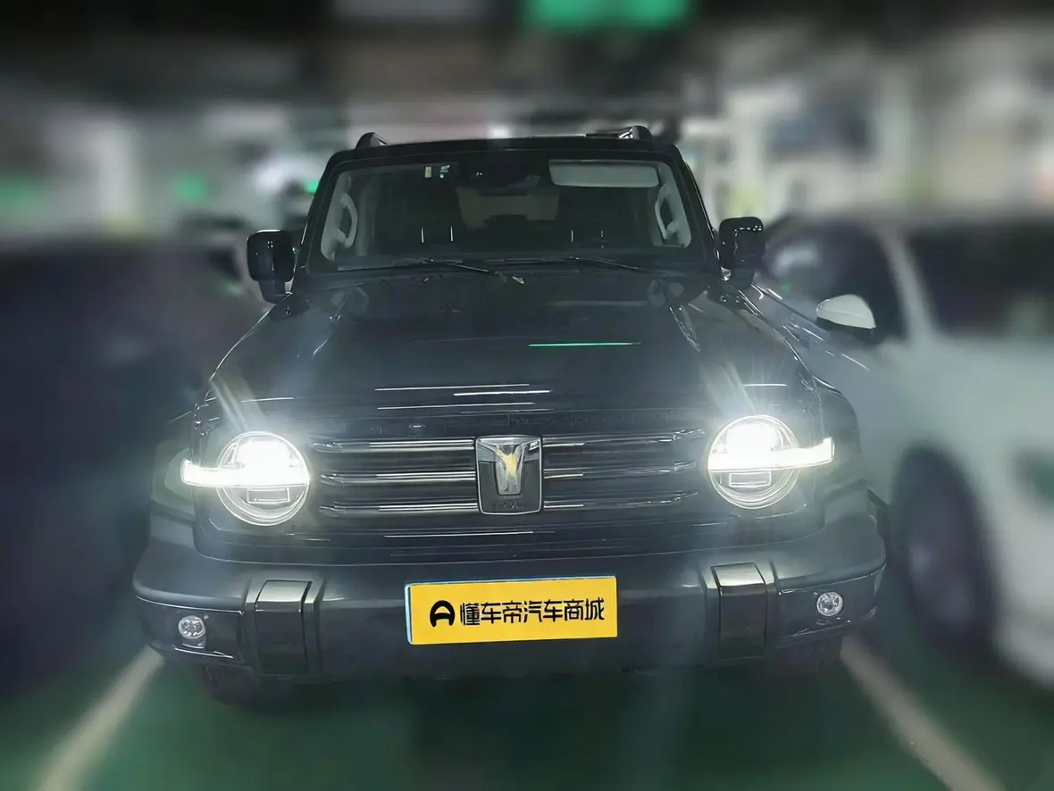 Tank 300  из Китая