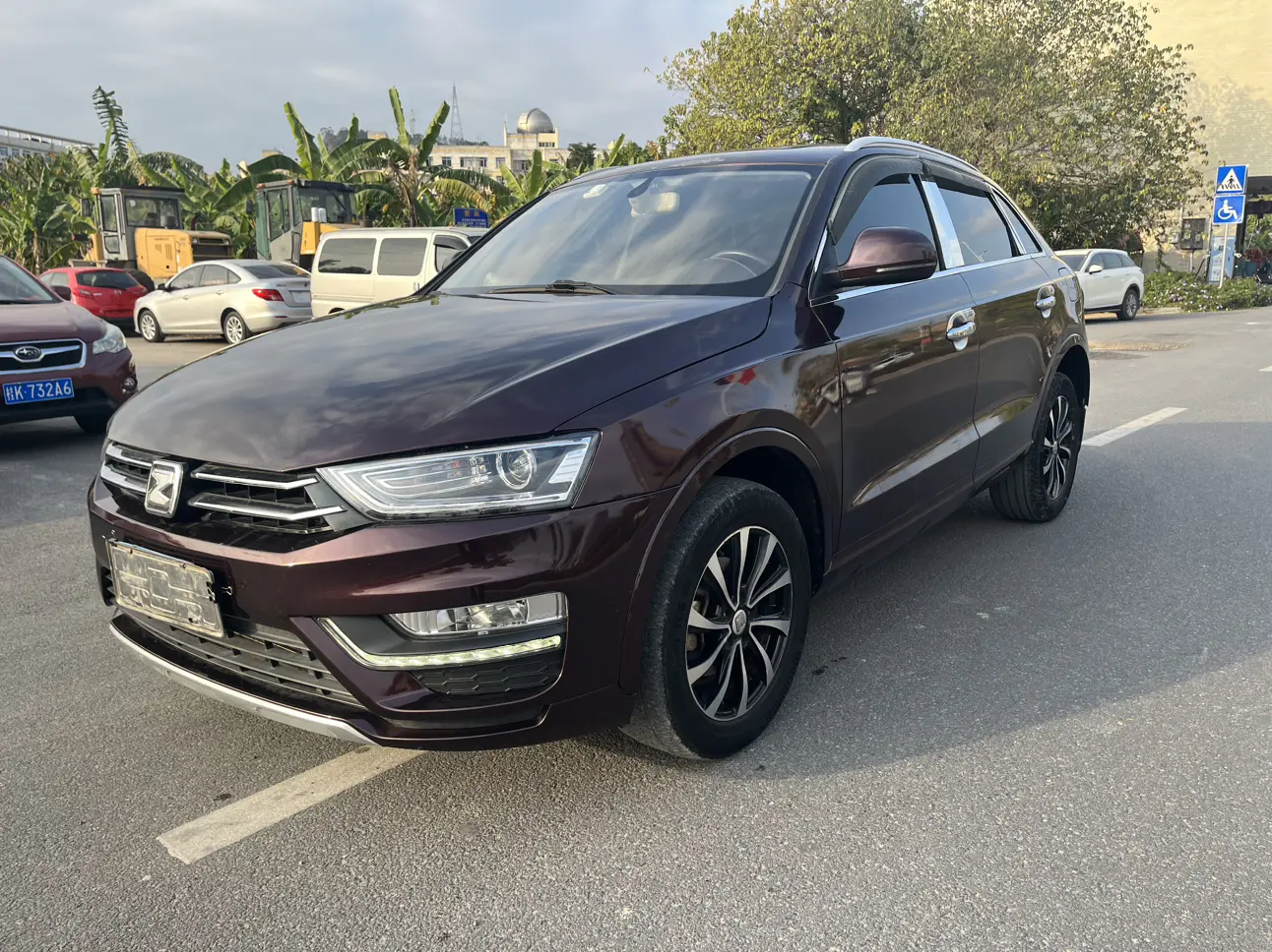 Zotye SR7  из Китая