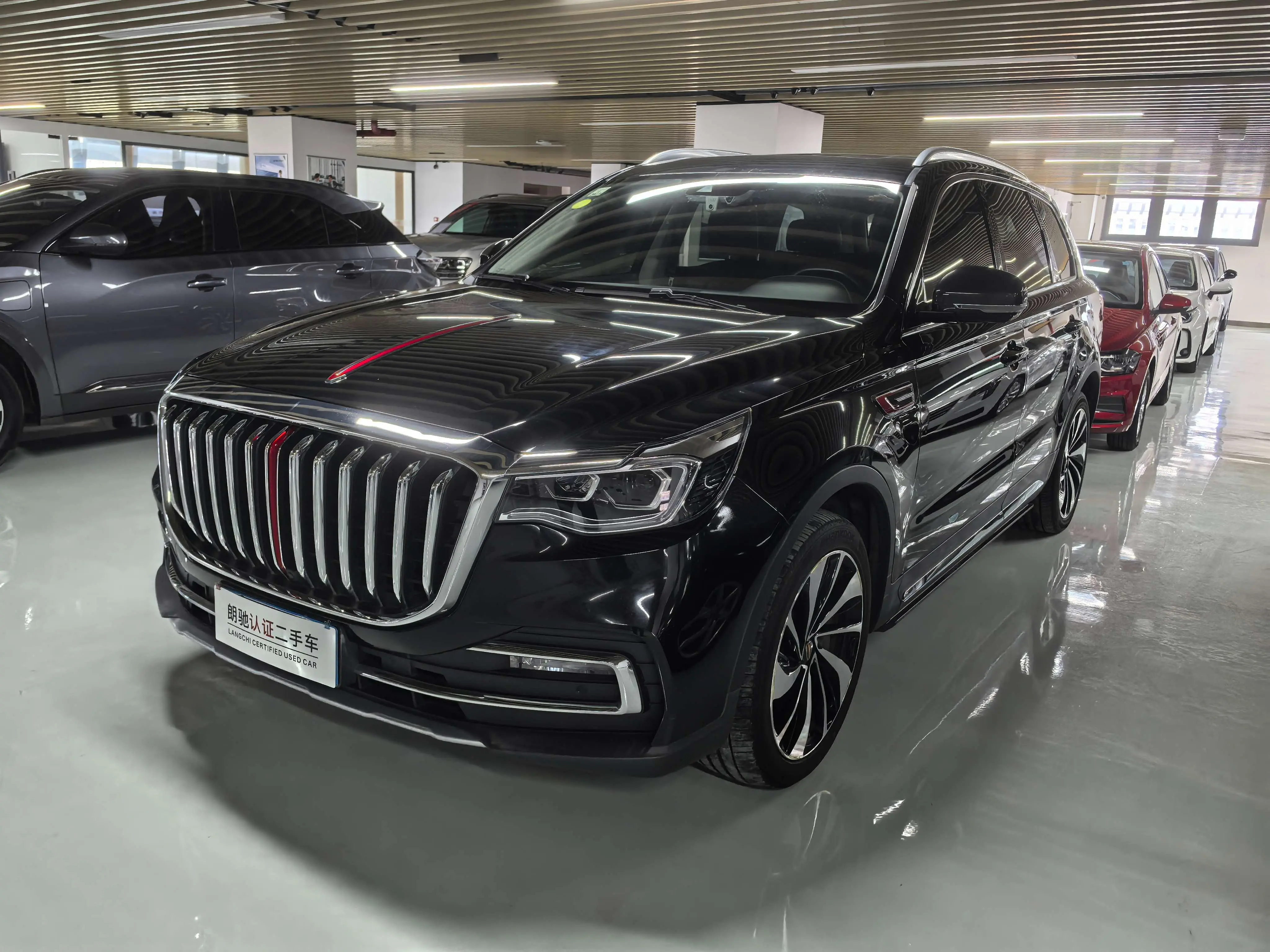 Hongqi HS7  из Китая