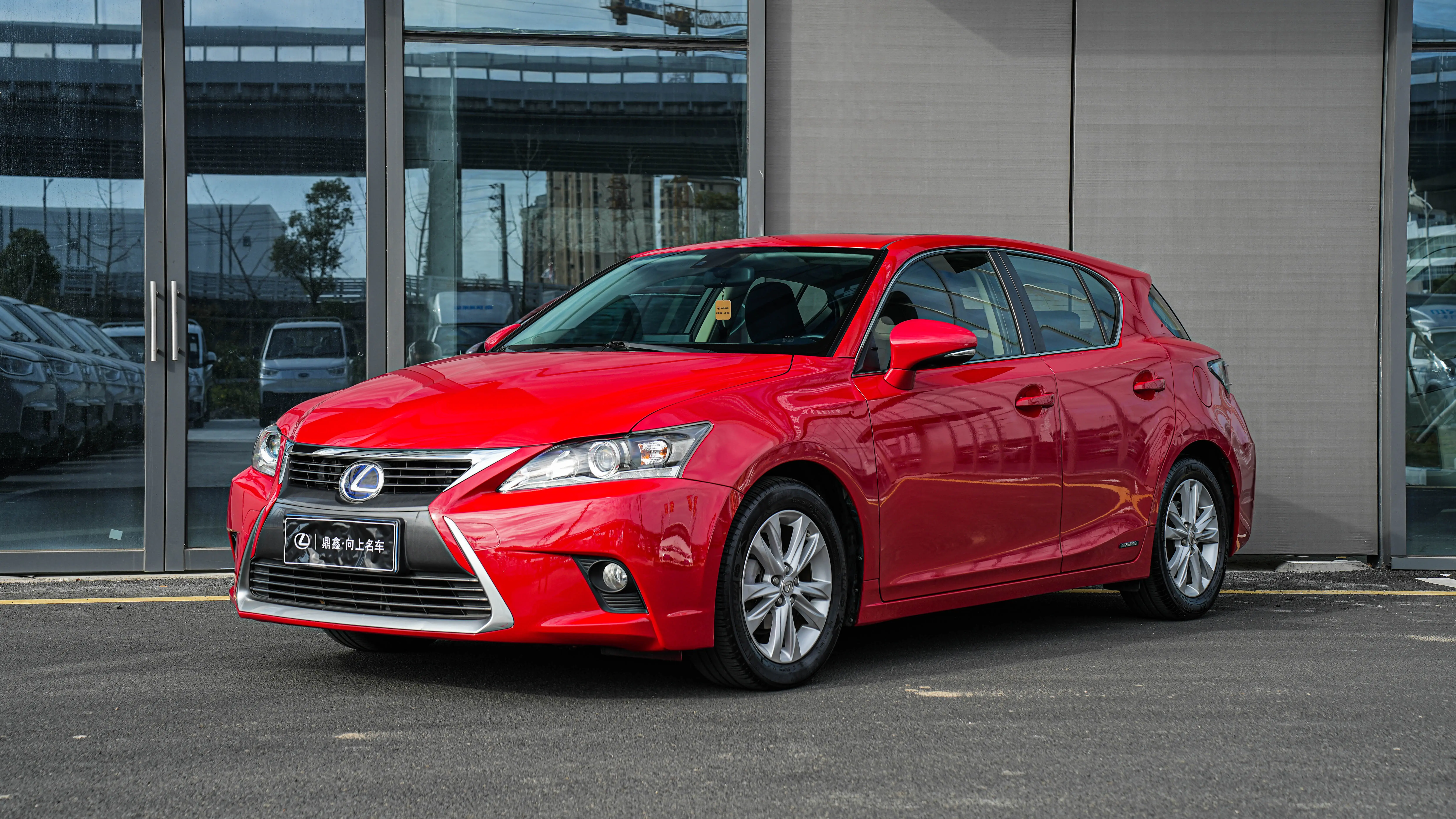 Lexus CT  из Китая