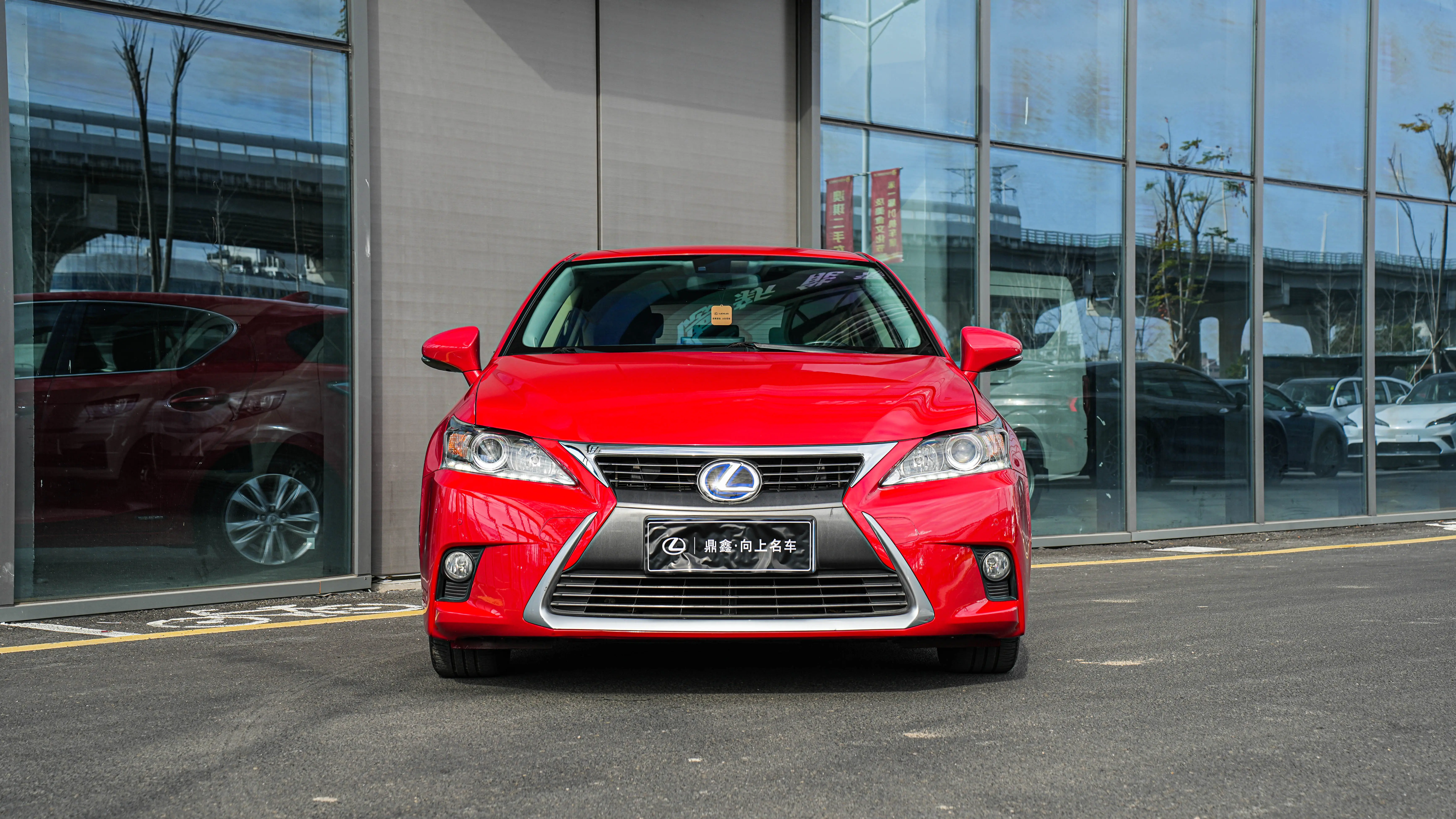 Lexus CT  из Китая