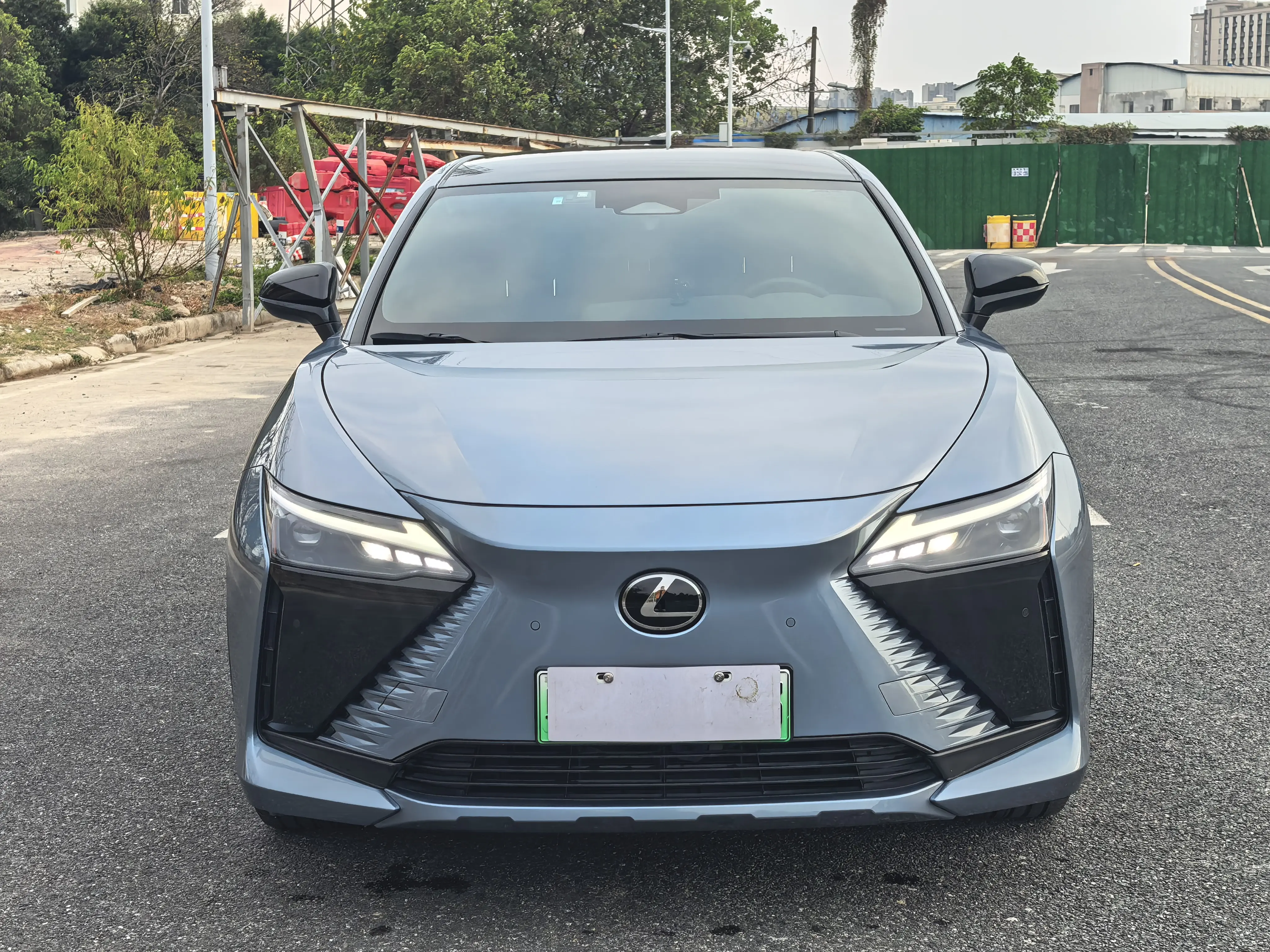 Lexus RZ  из Китая