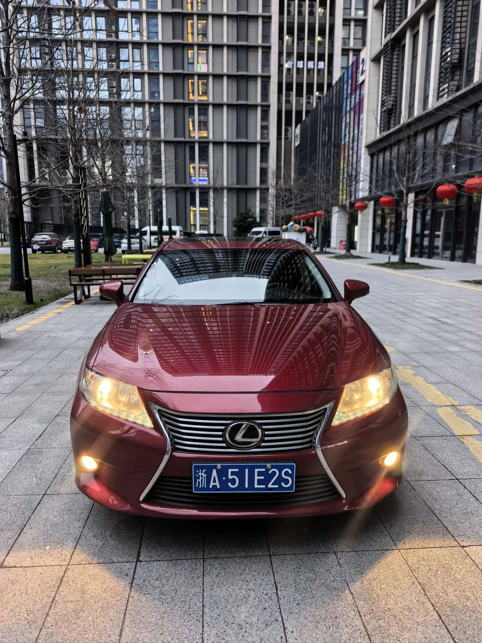 Lexus ES  из Китая