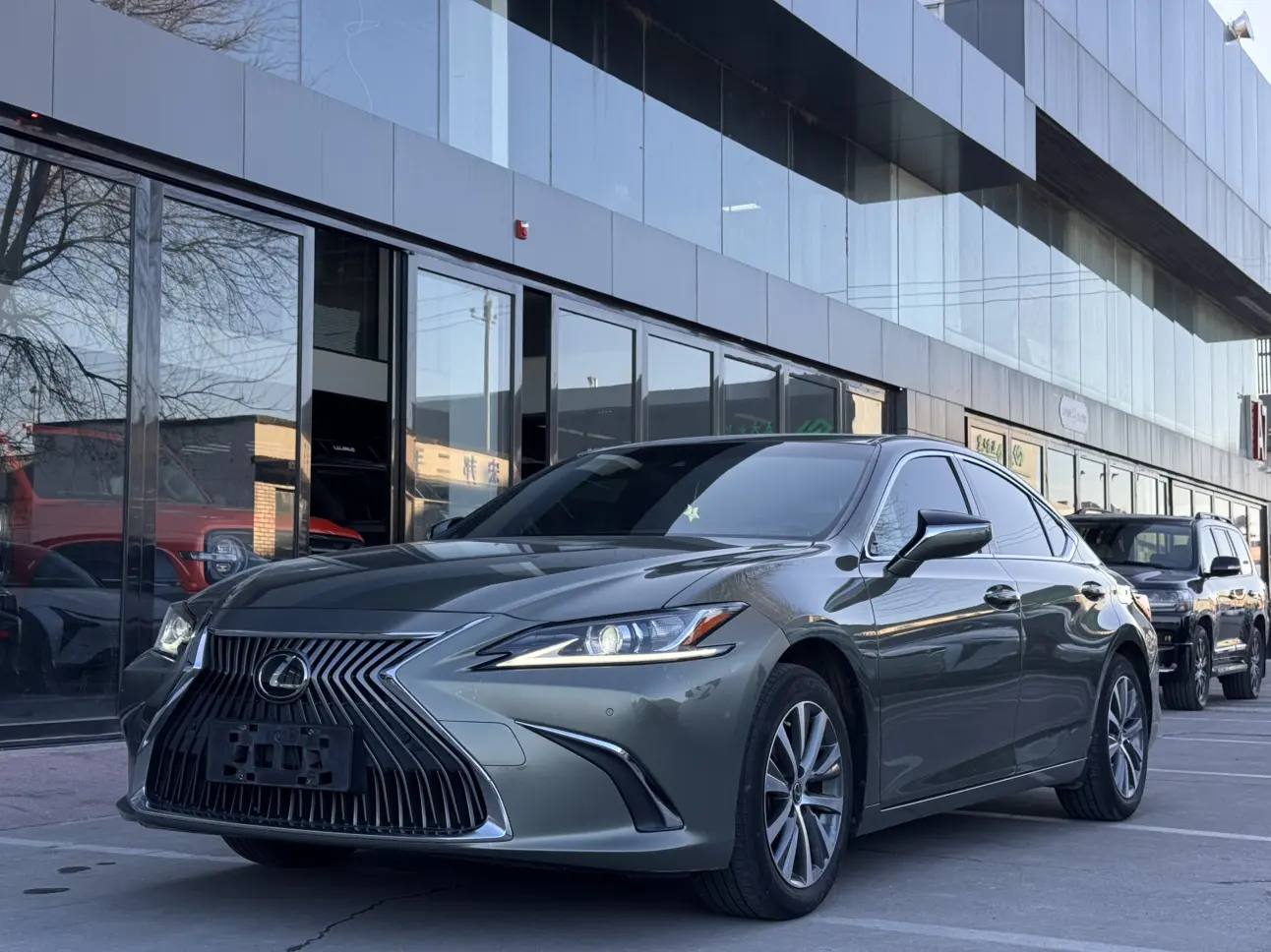 Lexus ES  из Китая