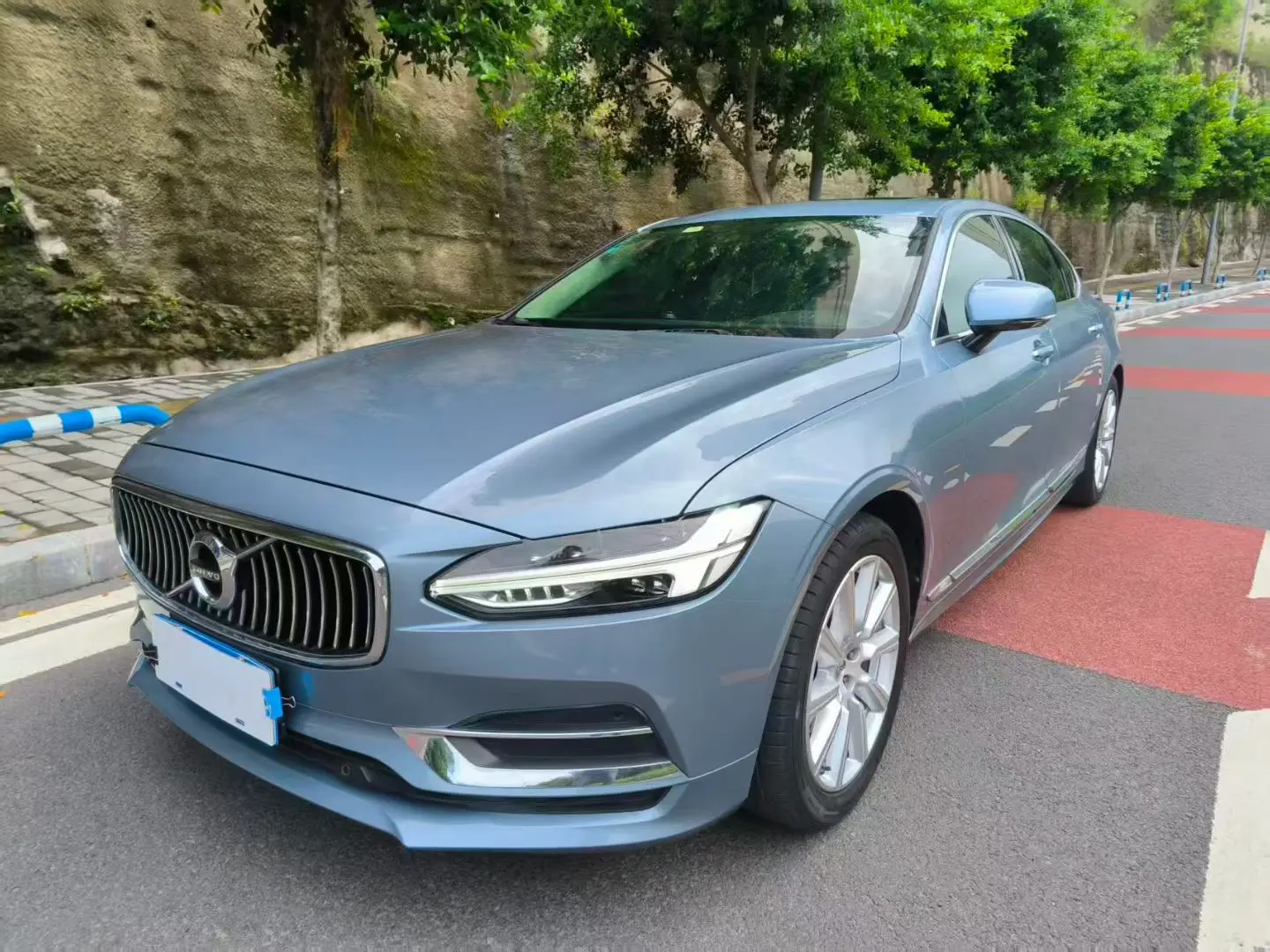 Volvo S90  из Китая
