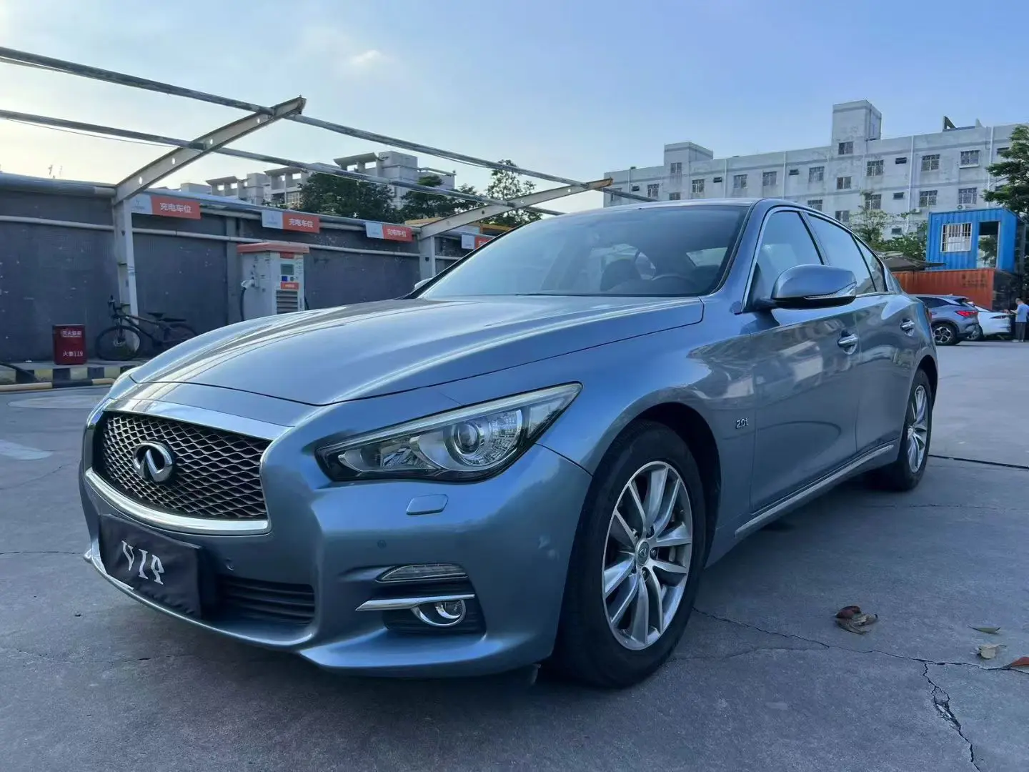 Infiniti Q50L  из Китая