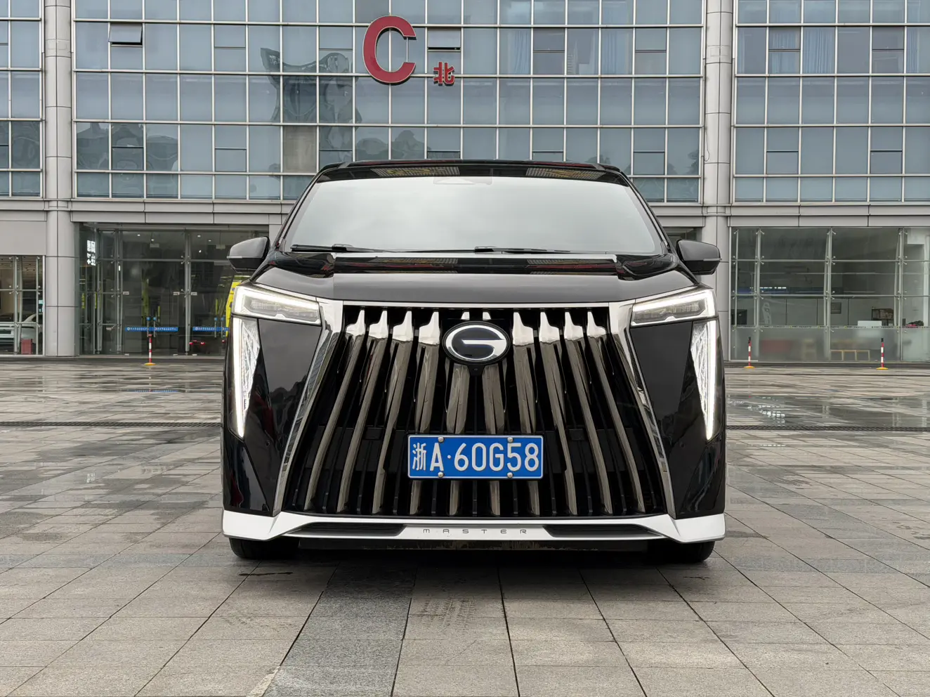 GAC Trumpchi M8  из Китая