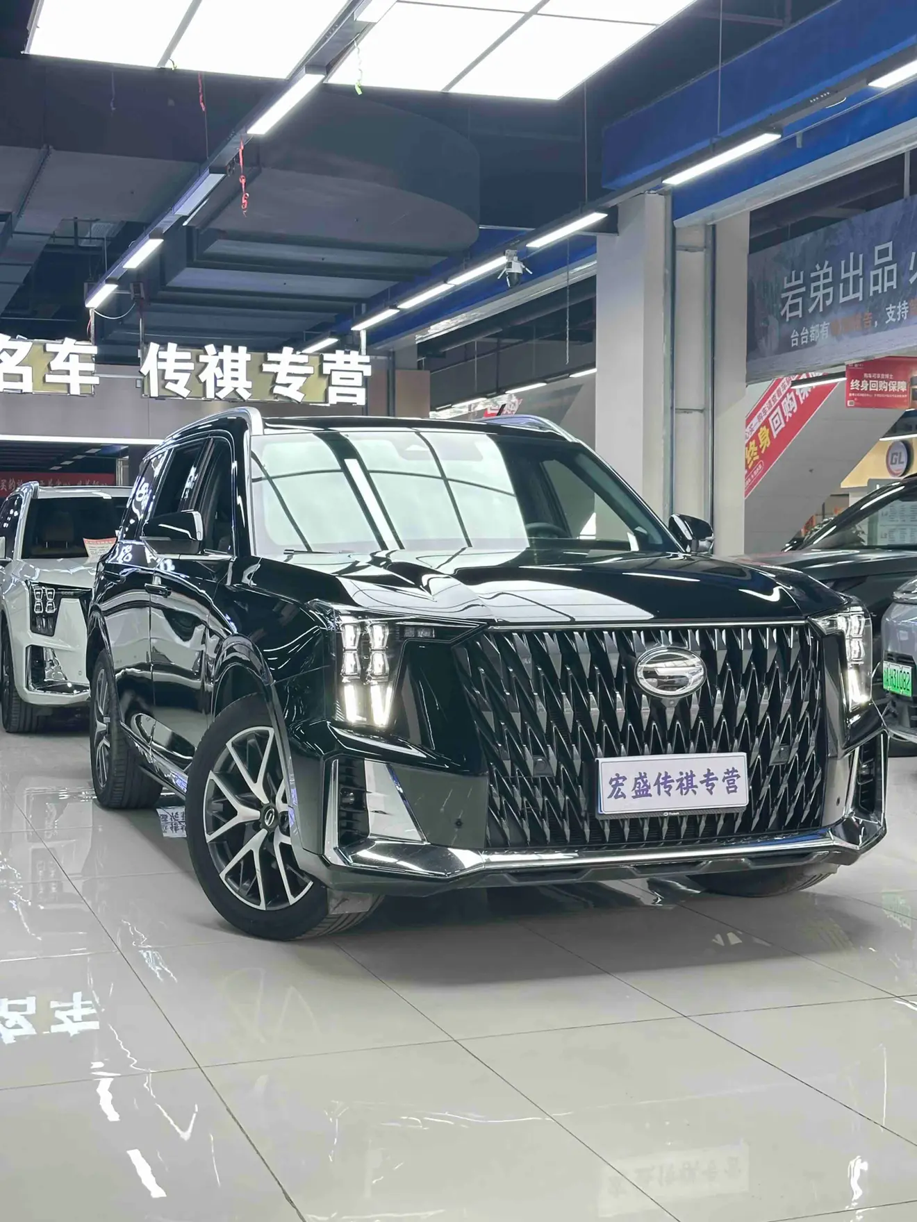 GAC Trumpchi GS8  из Китая