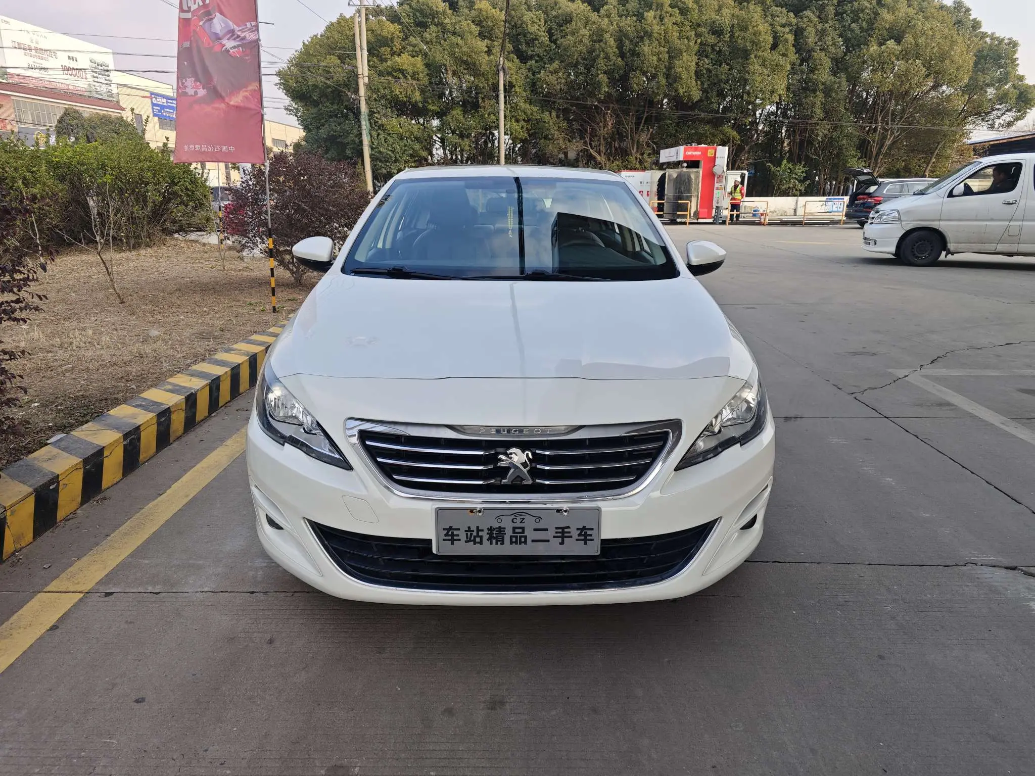 Peugeot 408  из Китая