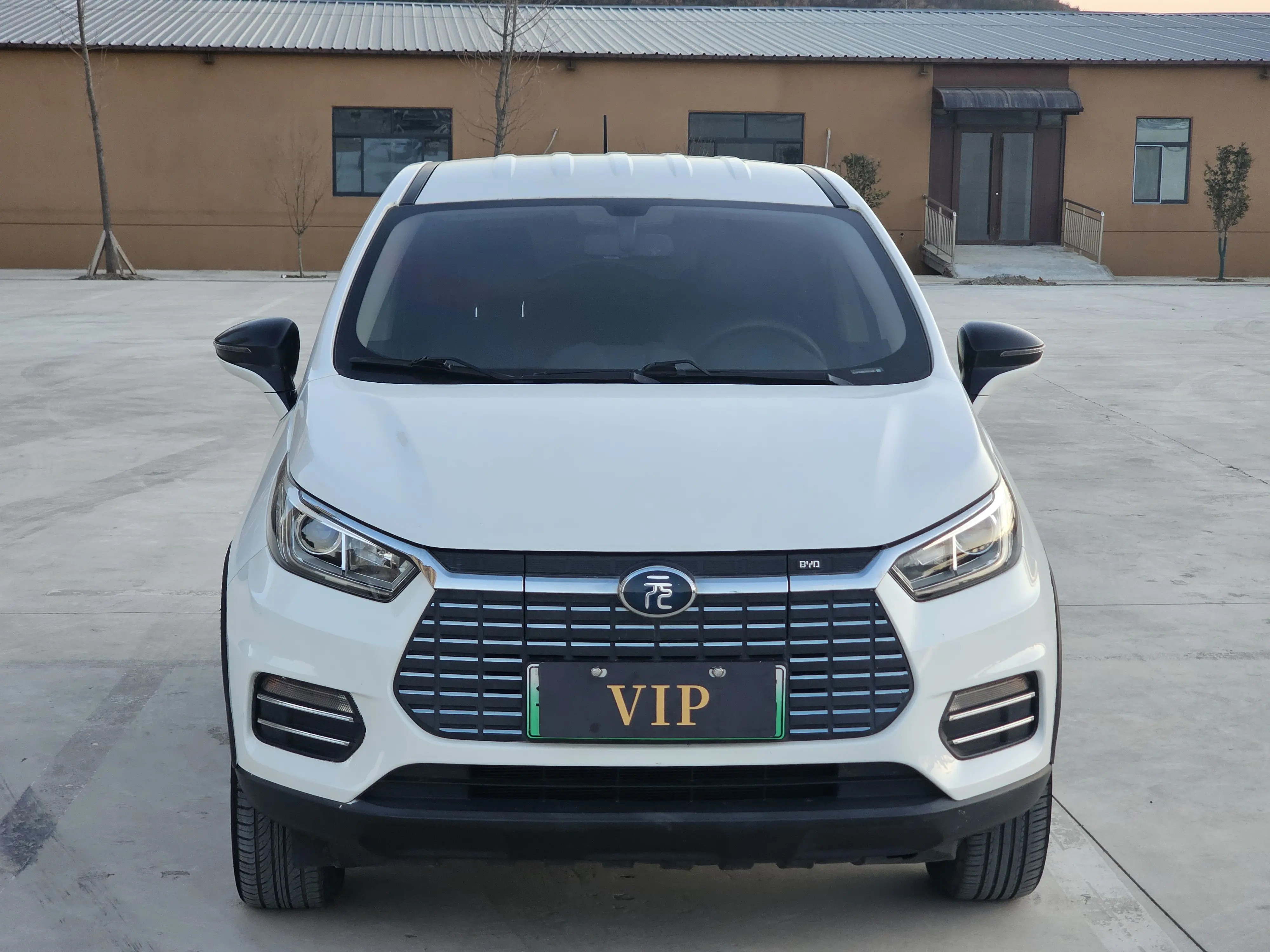 BYD Yuan EV  из Китая