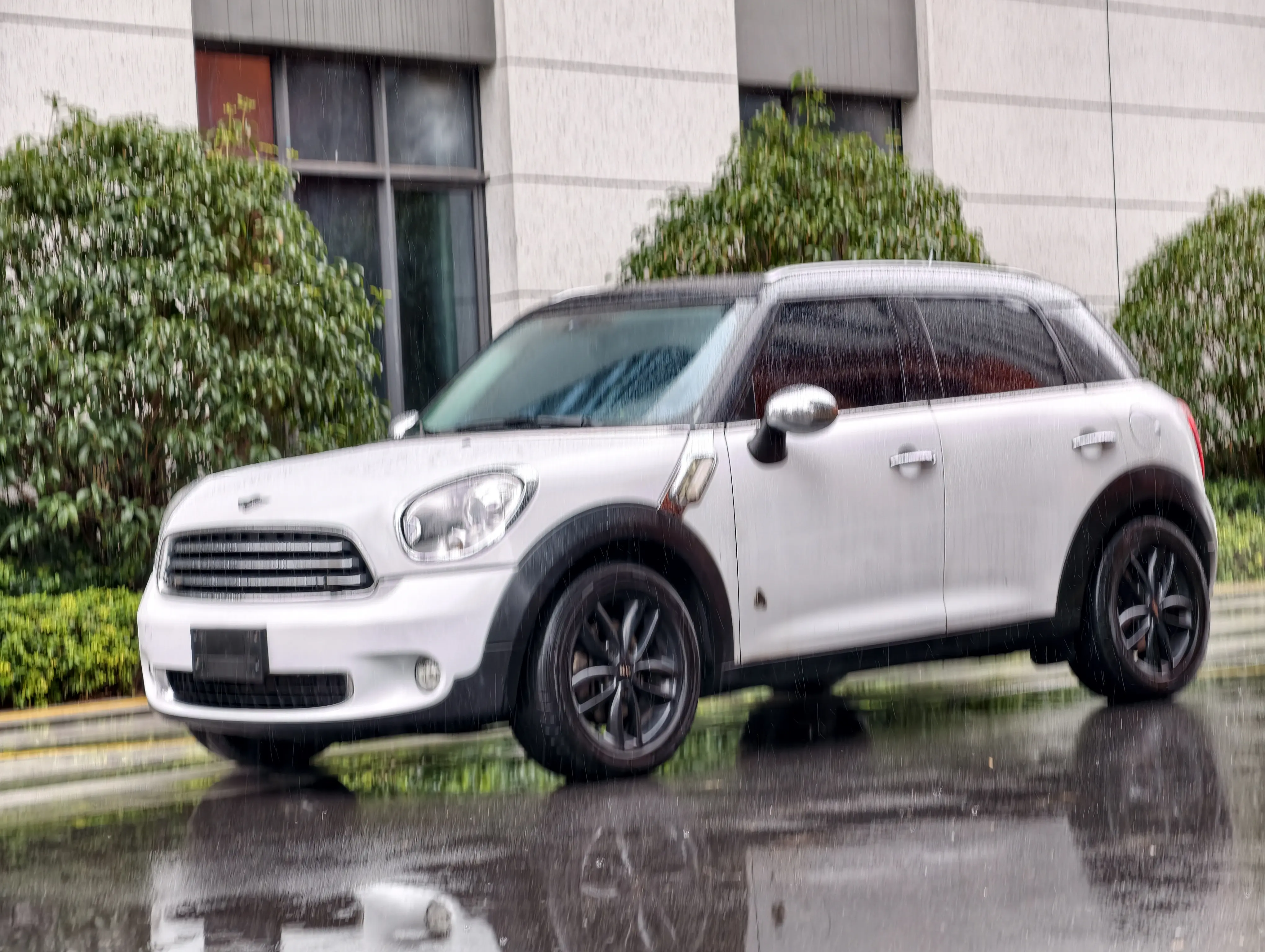 MINI COUNTRYMAN  из Китая