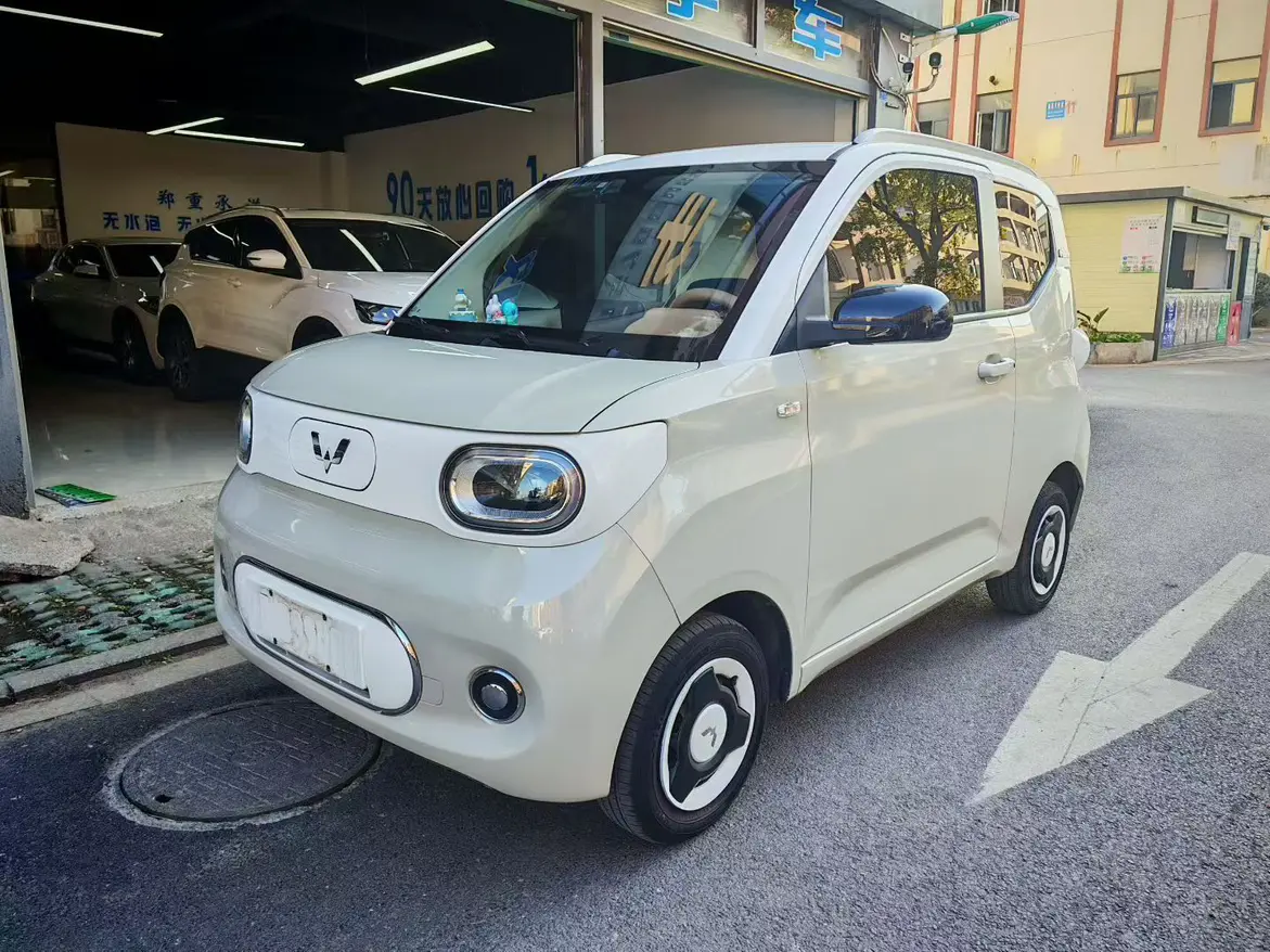 Wuling Hongguang MINIEV  из Китая