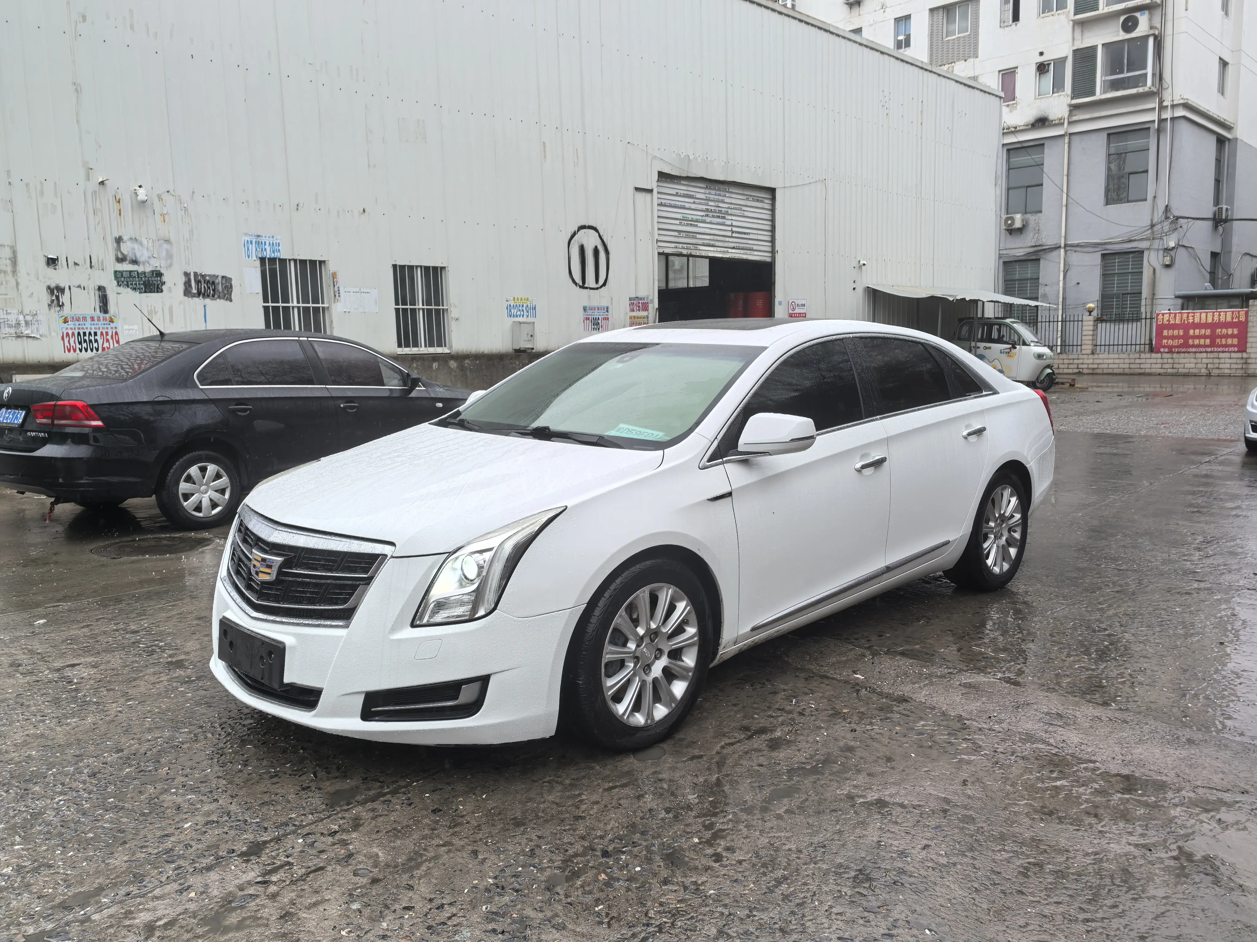 Cadillac XTS  из Китая