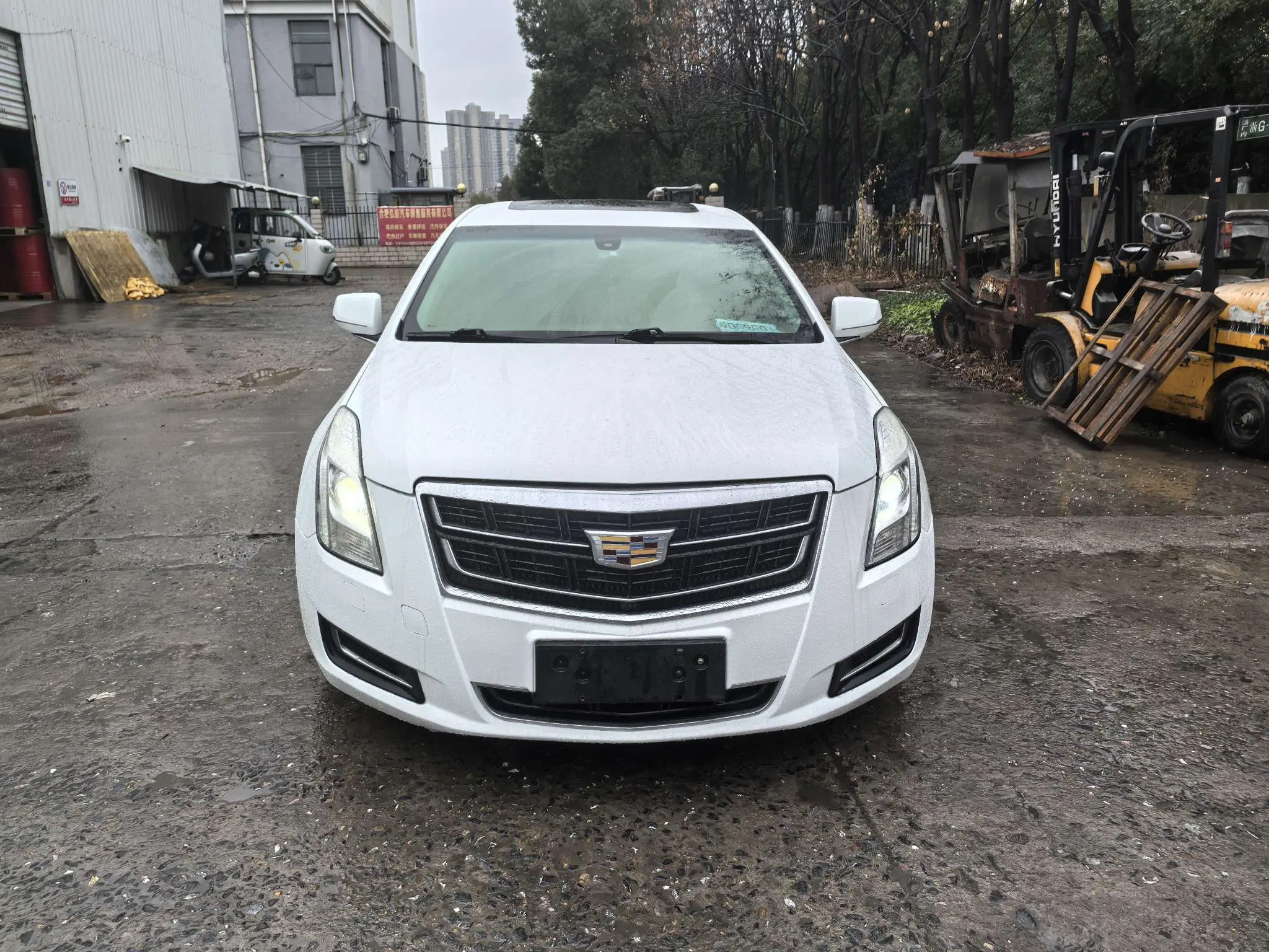 Cadillac XTS  из Китая