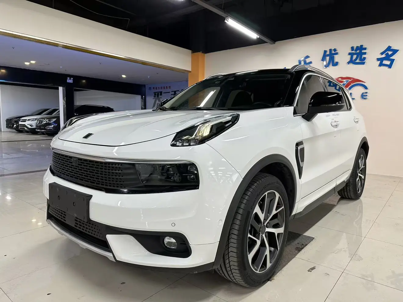 Lynk & Co 01 EM-P  из Китая