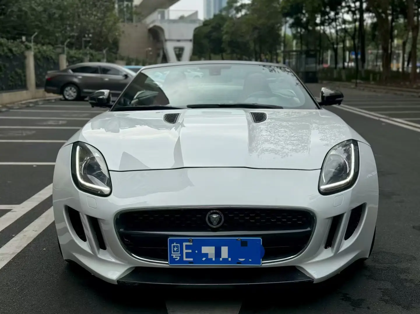 Jaguar F-TYPE  из Китая