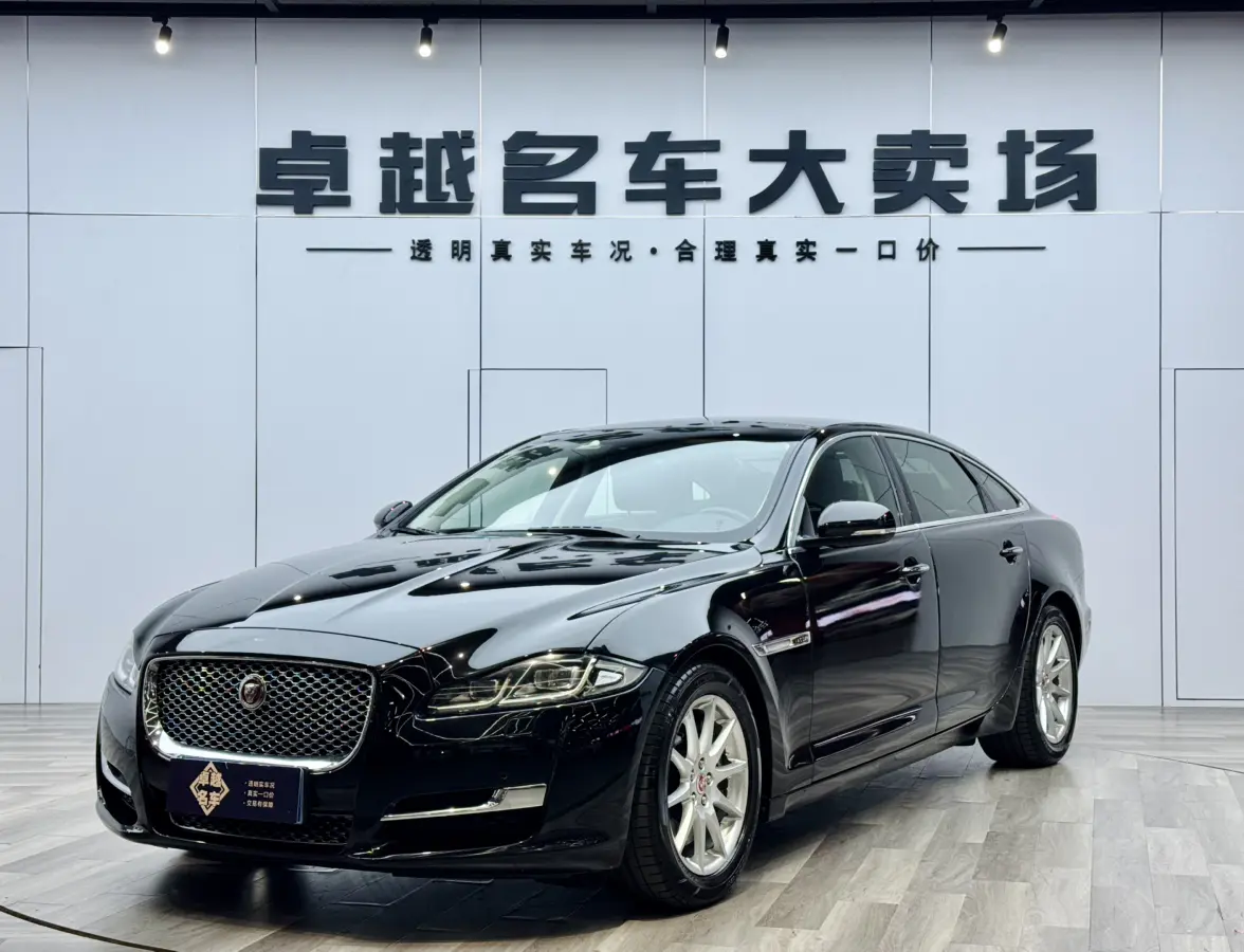 Jaguar XJ  из Китая